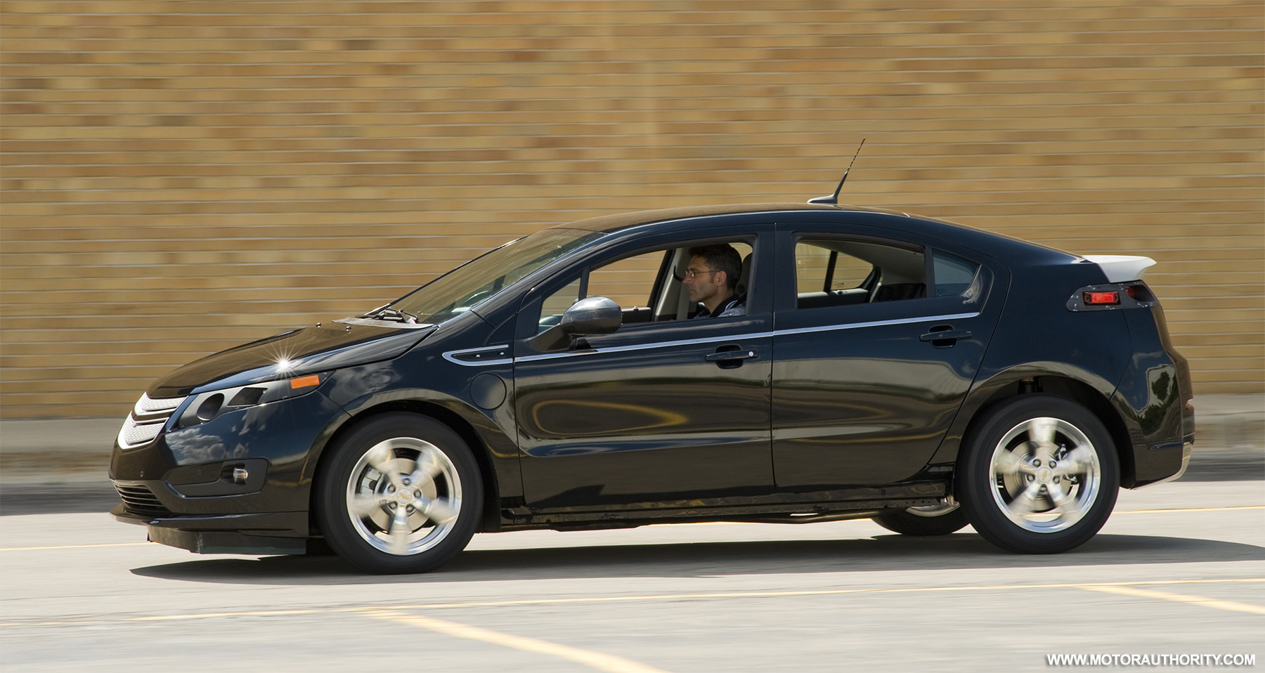 Gm Pitching Volt As Sporty Green Alternative To Prius Insight