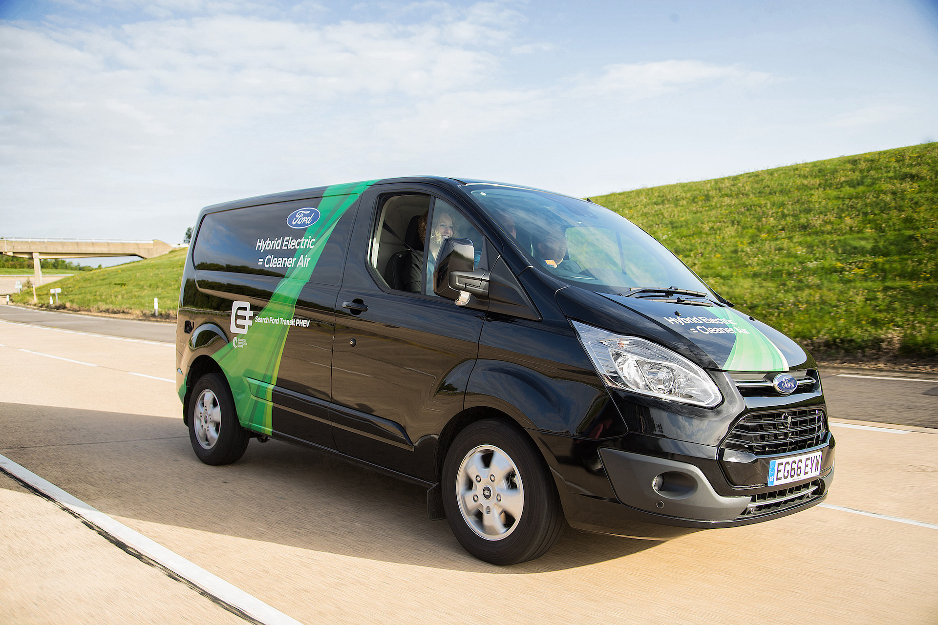 Ford Transit van with range-extended 
