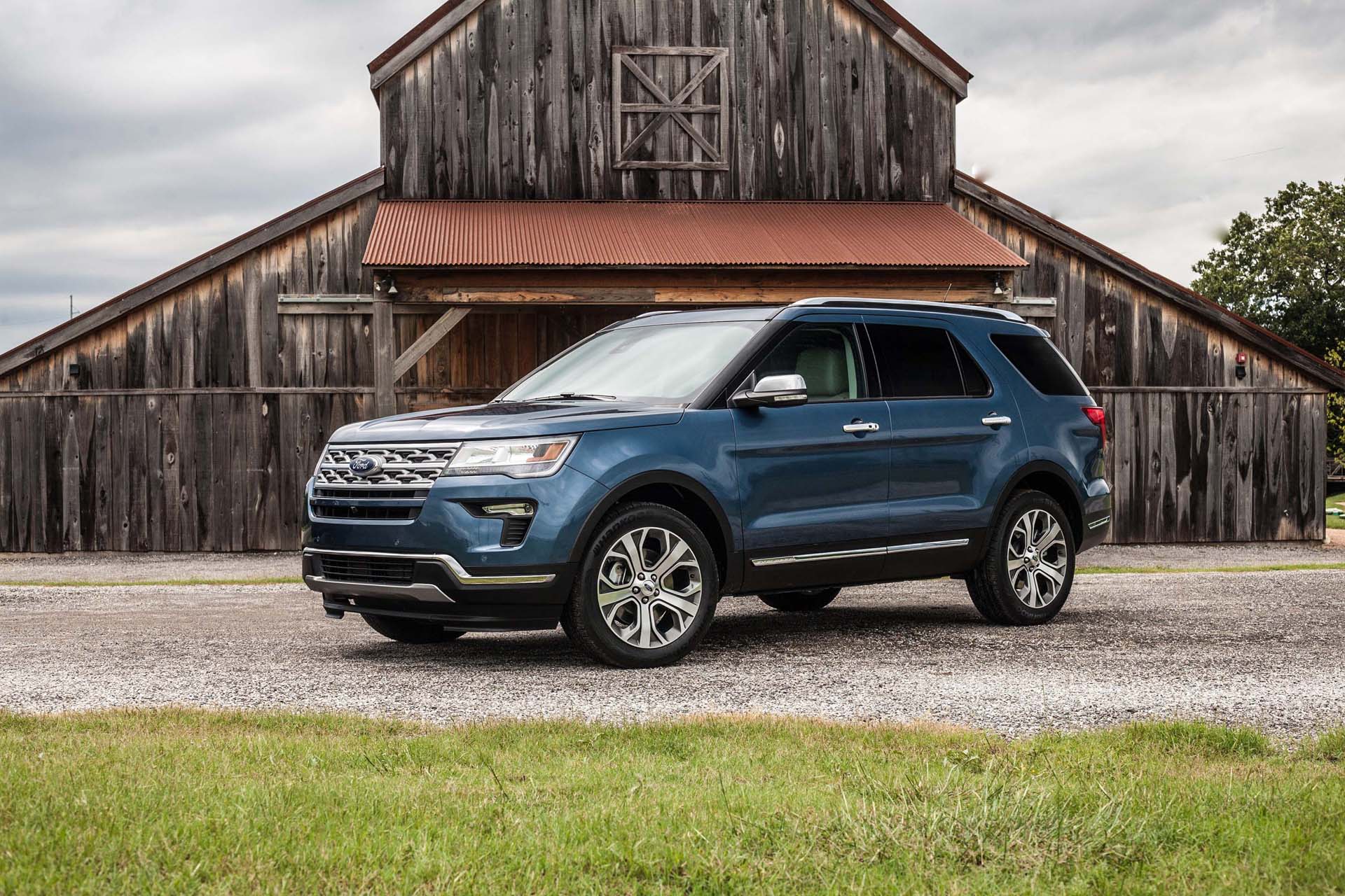 Ford recalls nearly 1.9M Explorers for loose parts