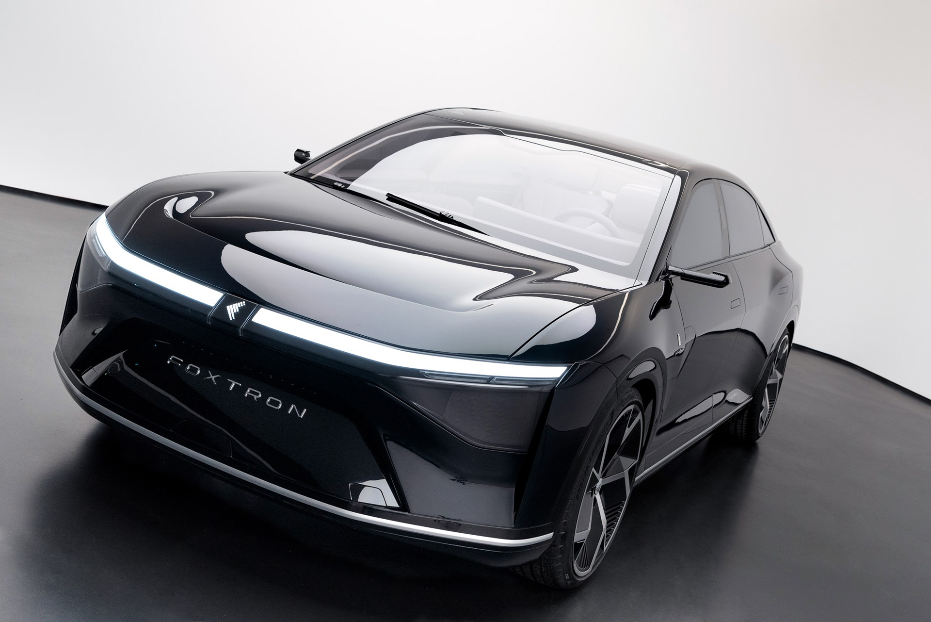 A closer look at Foxconn’s Pininfarina-designed Foxtron Model E electric sedan Auto Recent