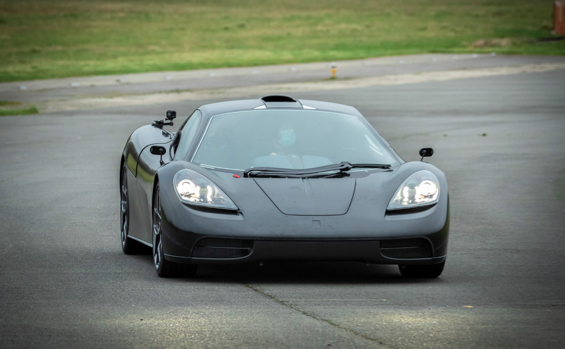 Gordon Murray Drove The T 50 And Chirped The Wheels At Just 3 000 Rpm