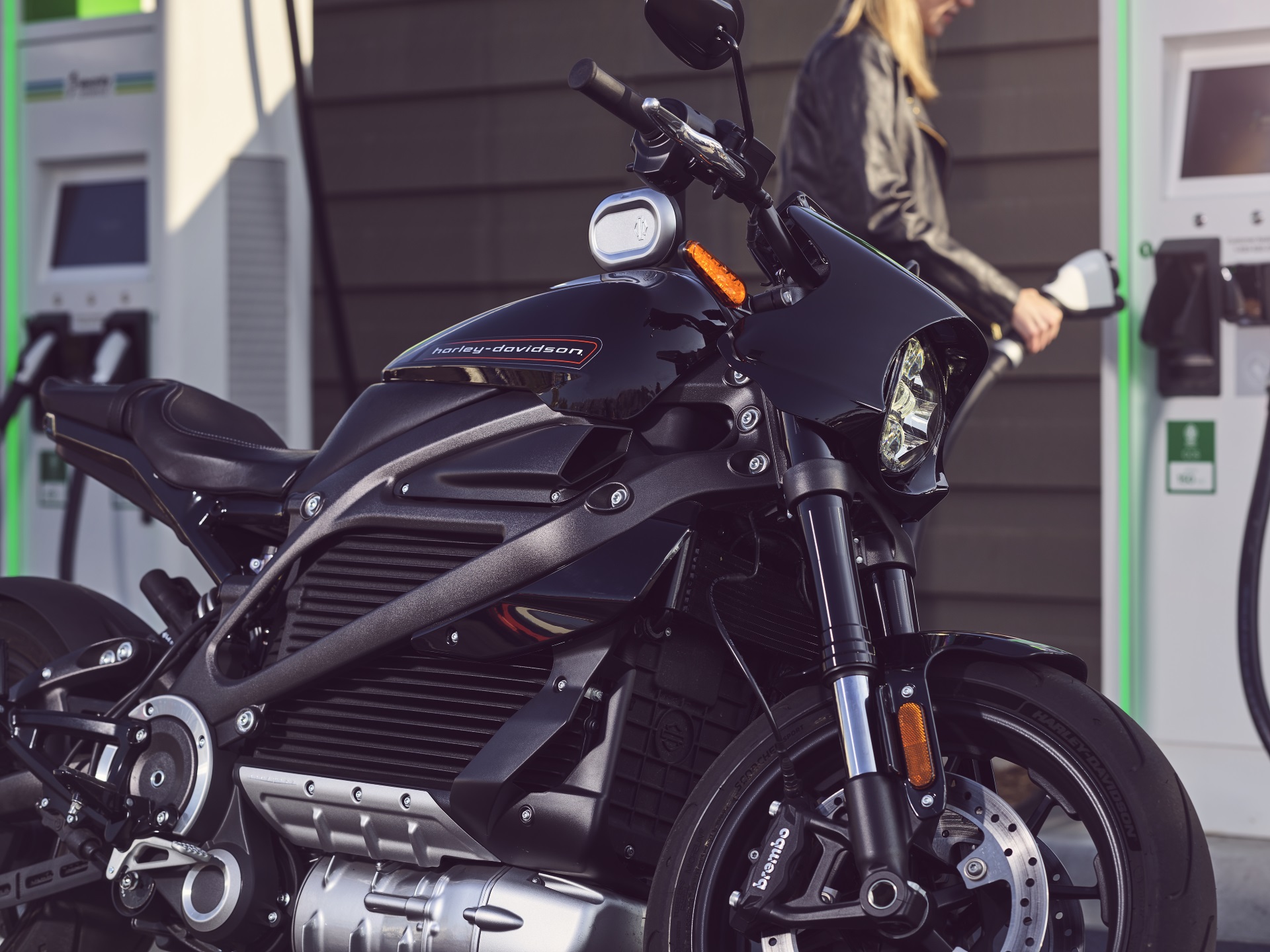 HarleyDavidson Livewire electric motorcycle range, performance specs