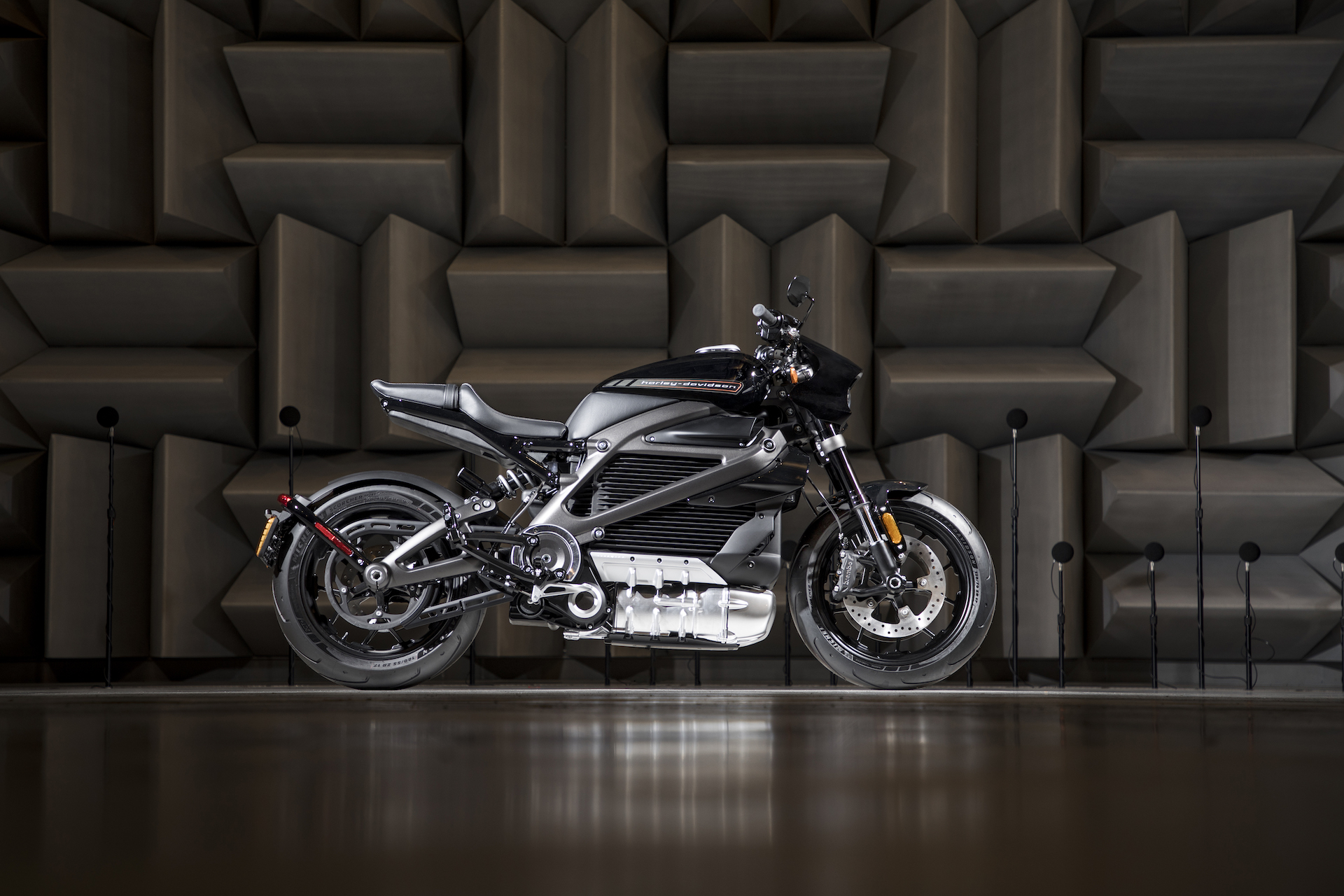 Hushed Hog Harley Davidson Introduces Electric Livewire Motorcycle