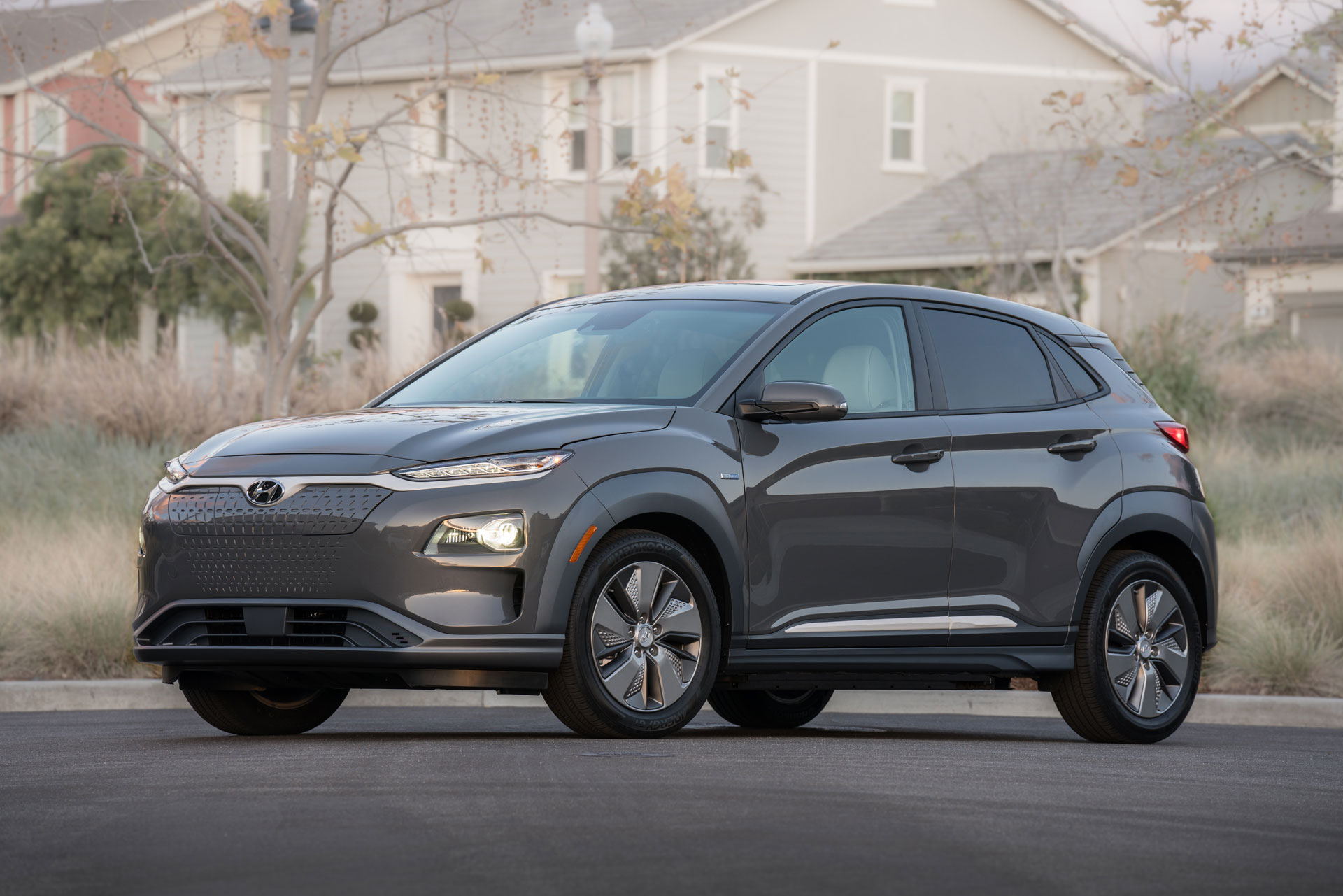 2019-hyundai-kona-electric-rated-at-class-leading-258-miles-of-range-by-epa