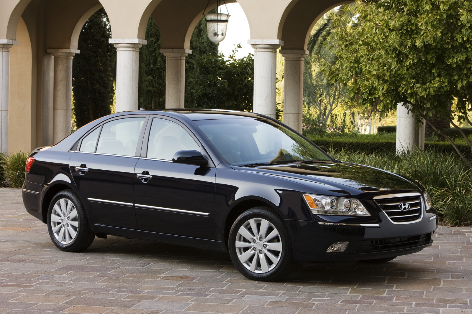 2010 Hyundai Sonata Review Ratings Specs Prices And Photos The 