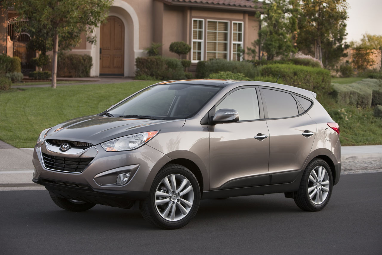 2010 Hyundai Tucson Review, Ratings, Specs, Prices, and Photos - The Car  Connection