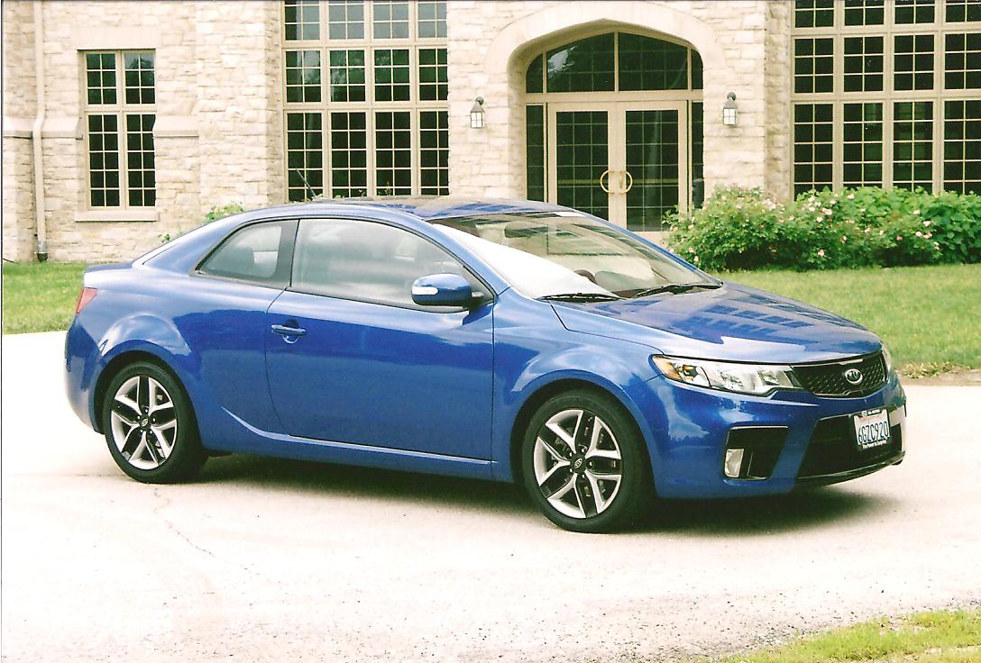 2010 Kia Forte Koup Reviewed: A College Try?