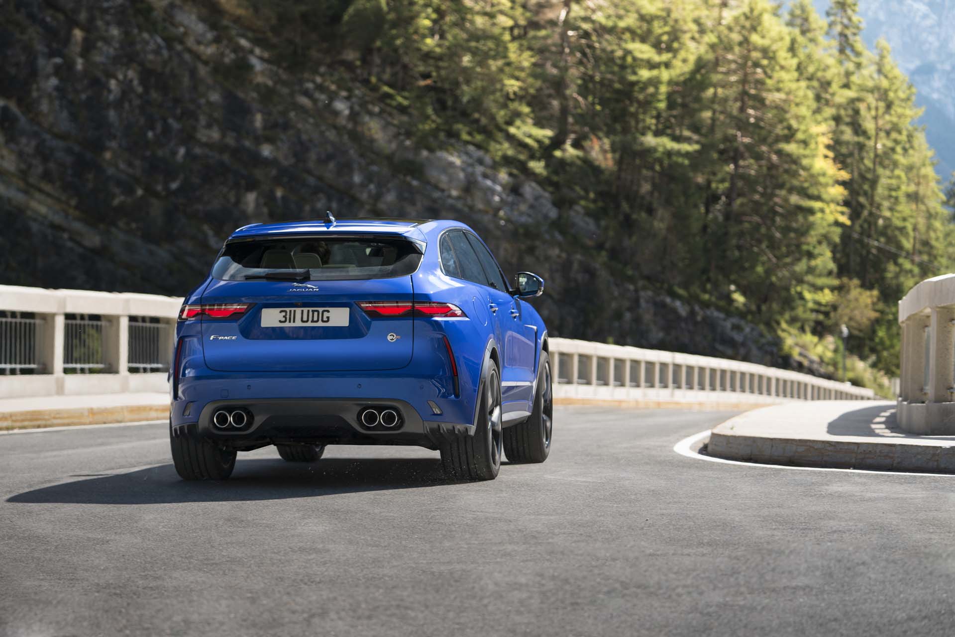 2021 Jaguar F-Pace SVR arrives with extra grunt from ...