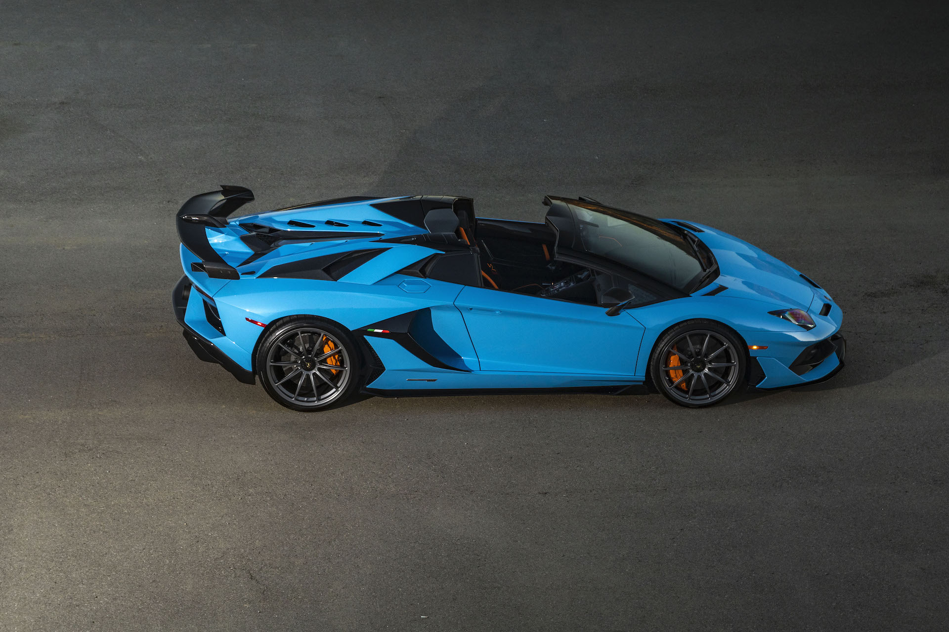 Lamborghini aventador svj 2022