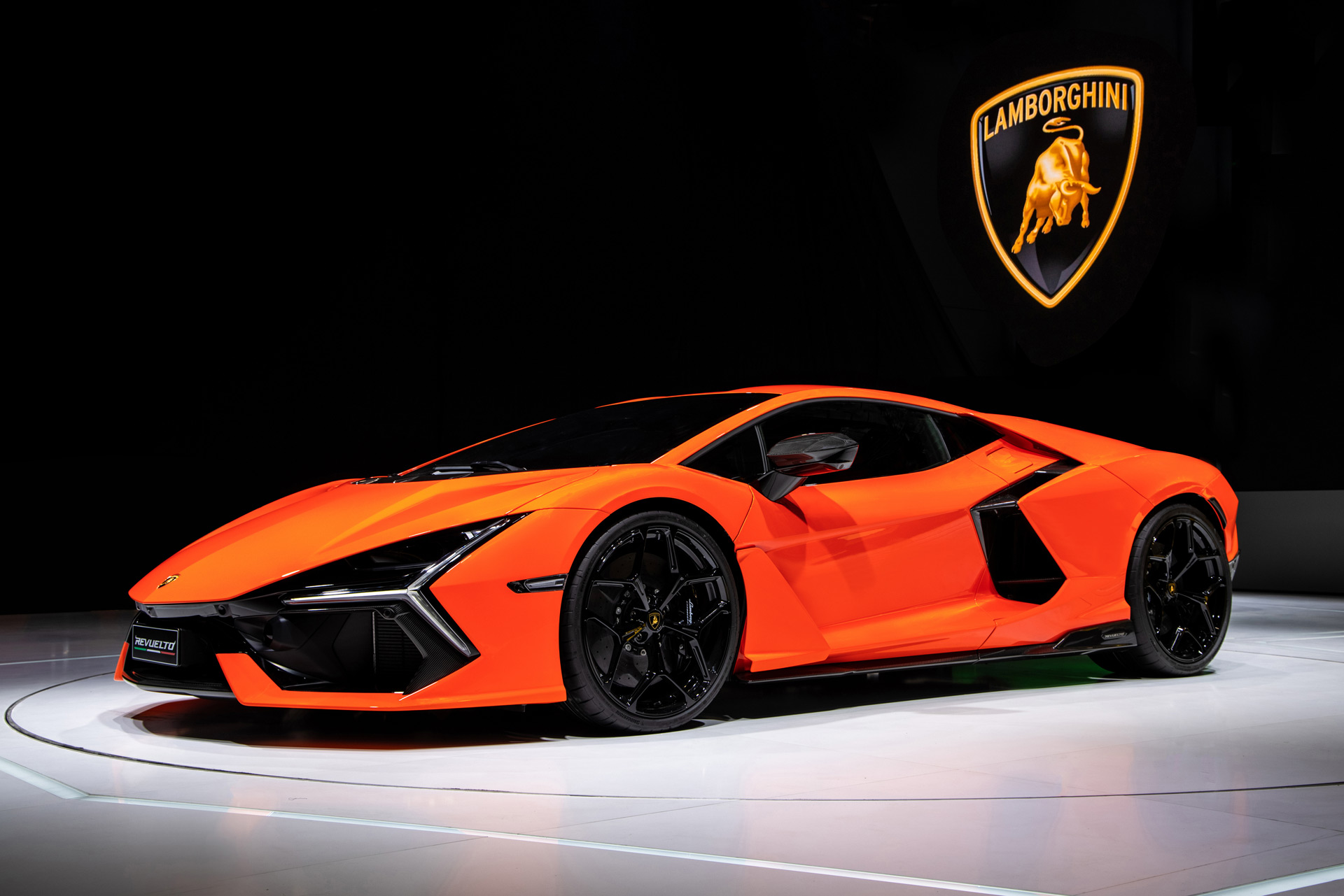 Watch how the Lamborghini Revuelto is made - offroadingblog.com