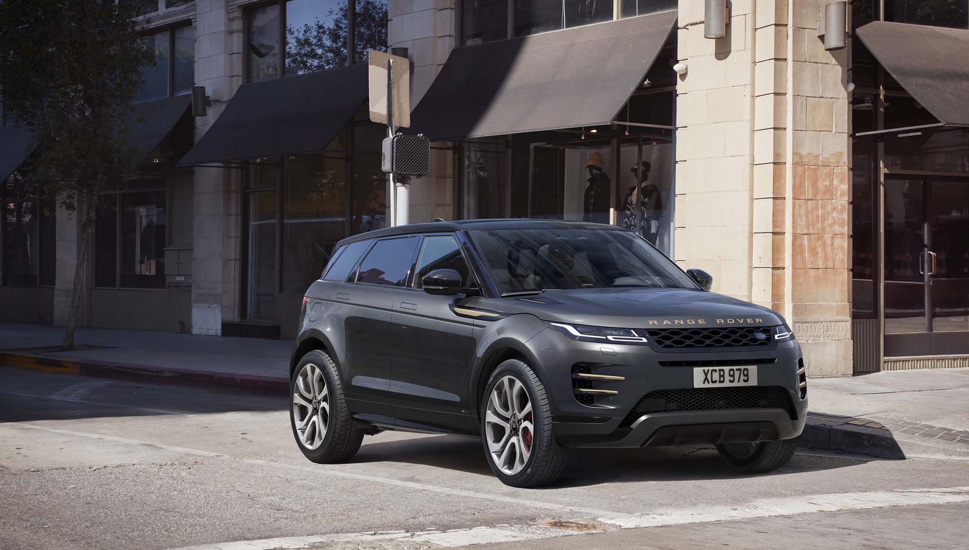 2021 Land Rover Range Rover Evoque Review Ratings Specs Prices And Photos The Car Connection