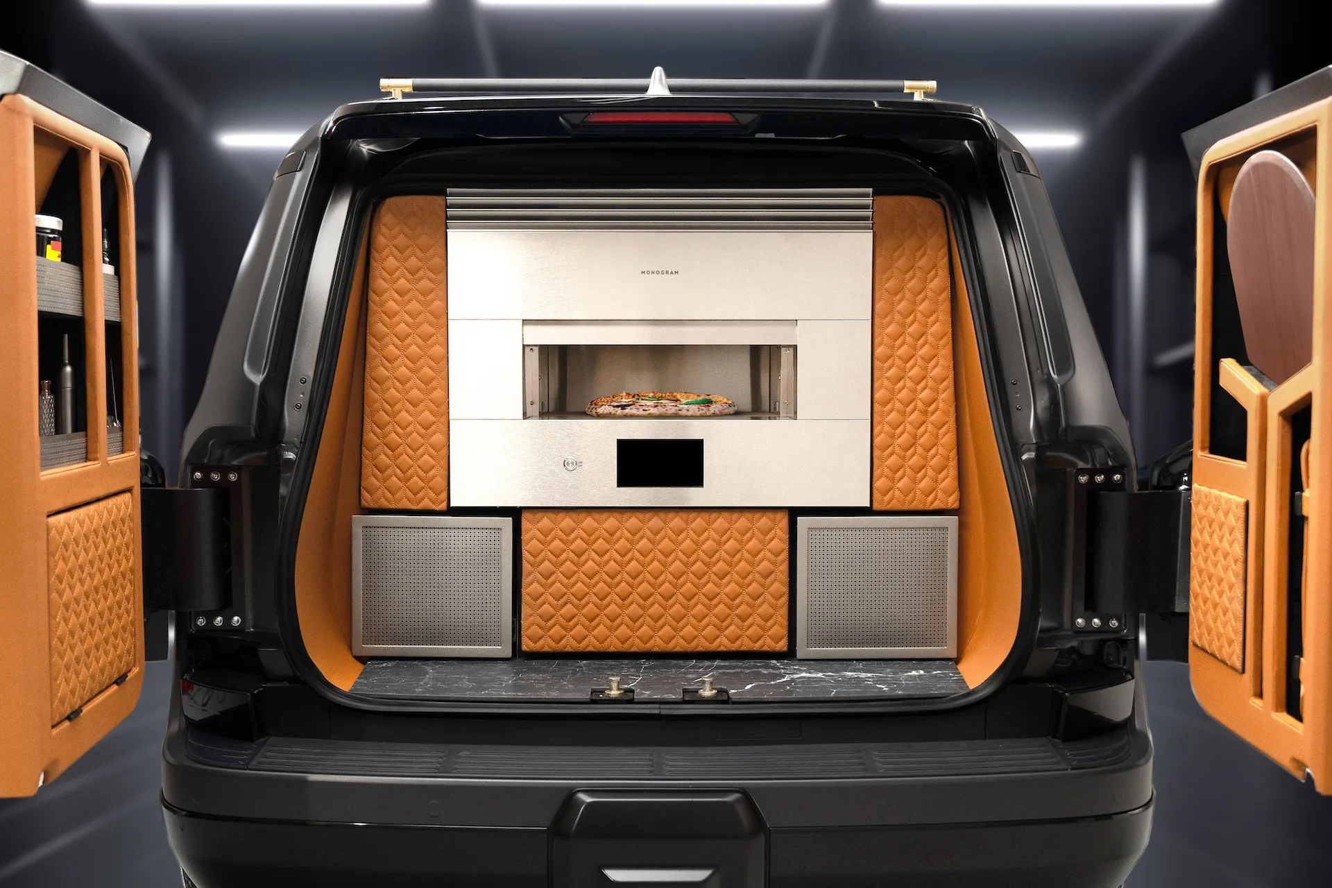 Mobile munchies? This Lexus GX has a pizza oven in back Auto Recent