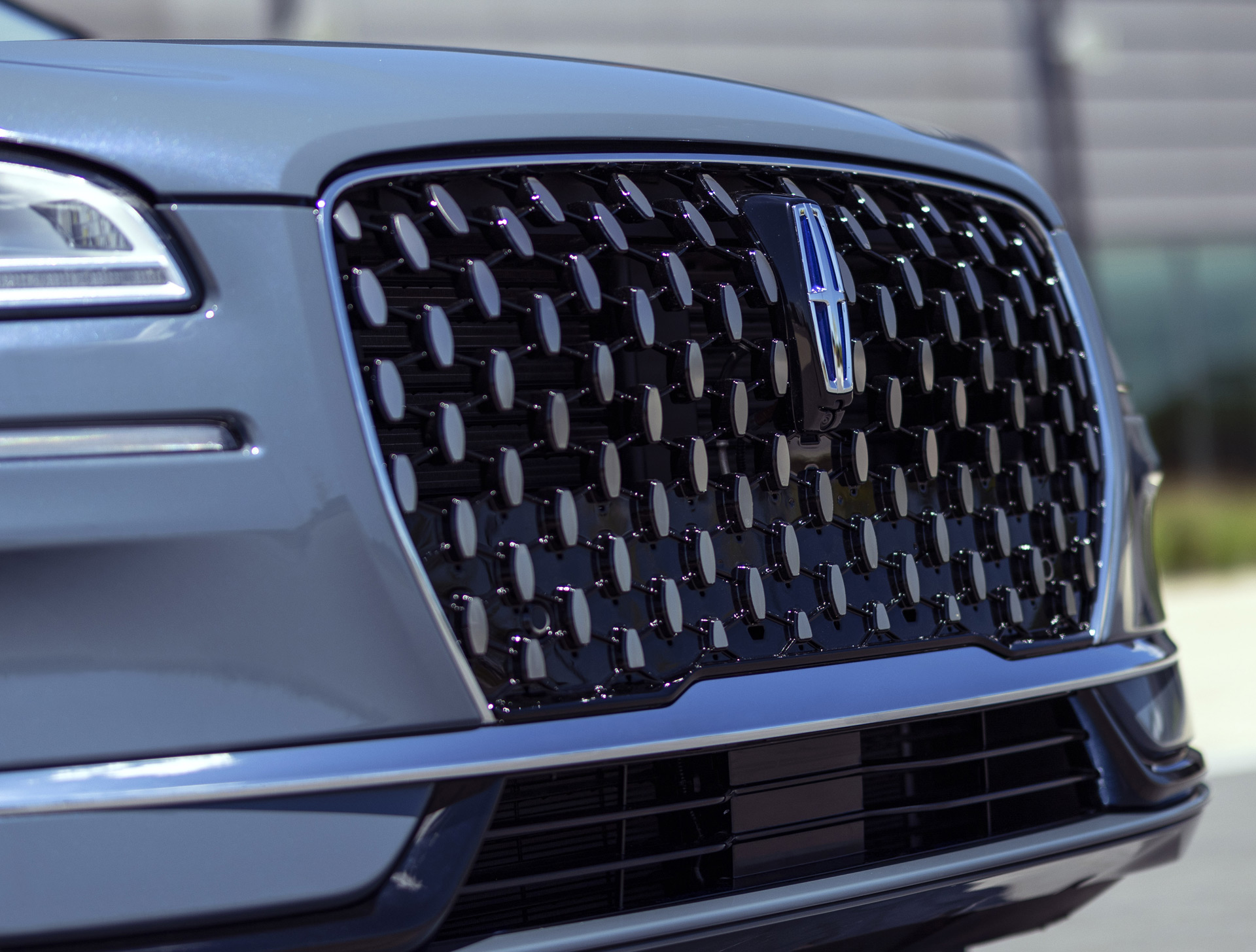 Lincloe System Preview: 2023 Lincoln Corsair debuts with automatic lane change-capable ...