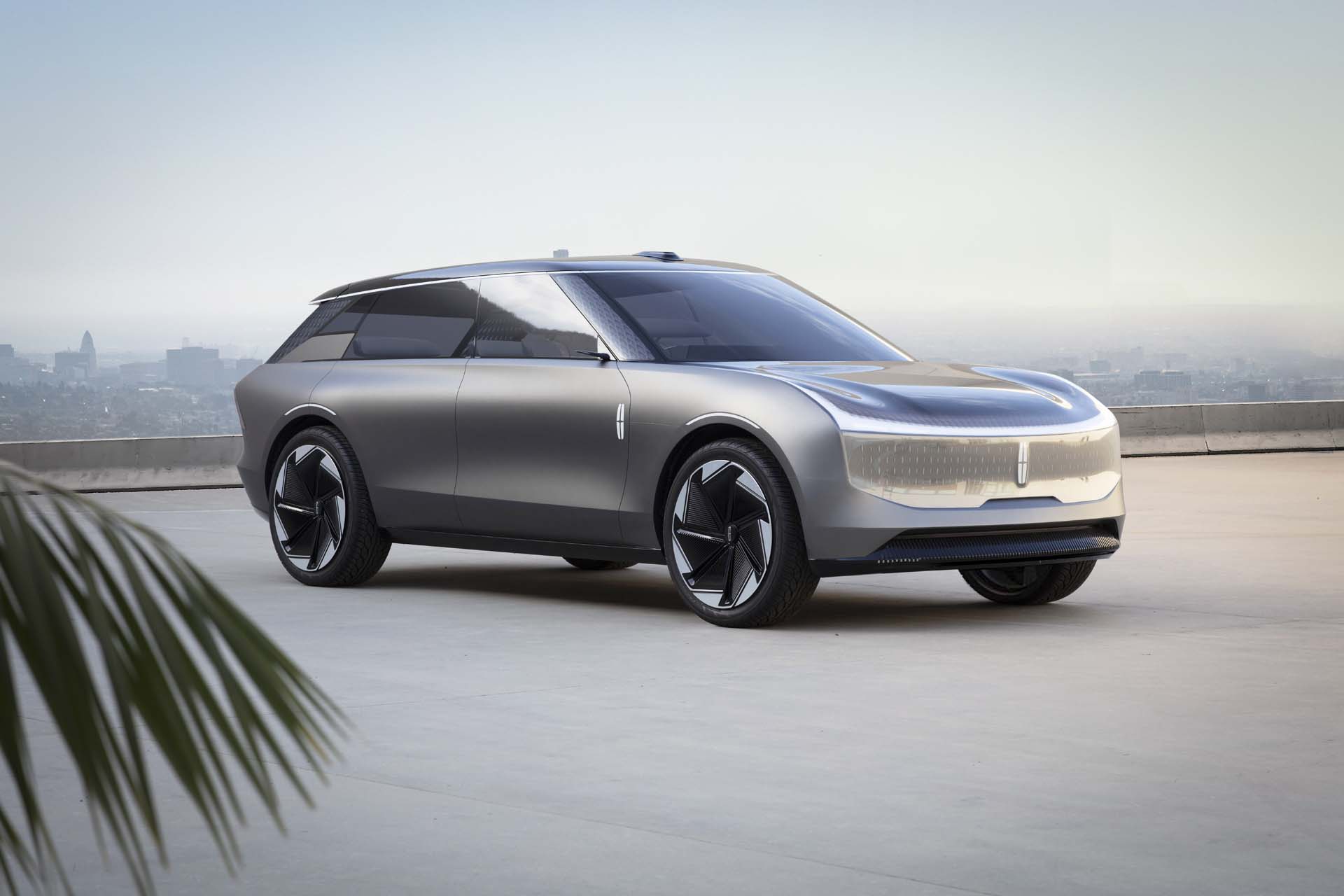 Lincoln to dealers: go electric, or bail now Auto Recent