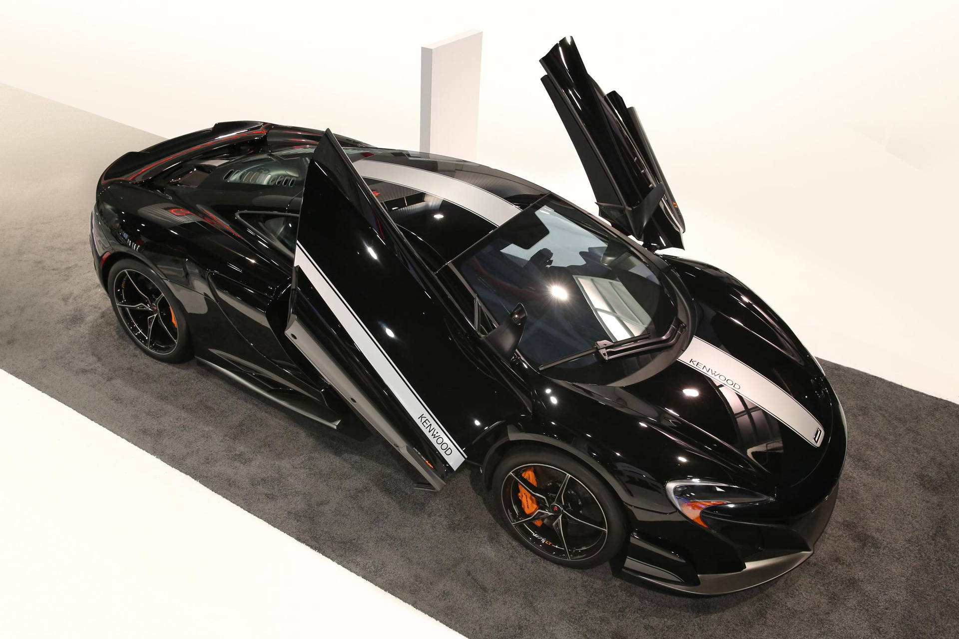 McLaren 675LT With JVC Kenwood's CarOptronics Rolled Out At CES