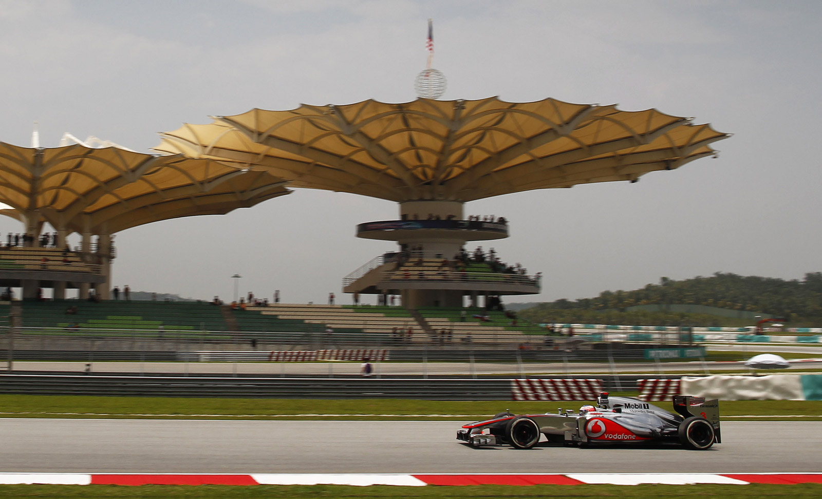 F1 sprint race time malaysia