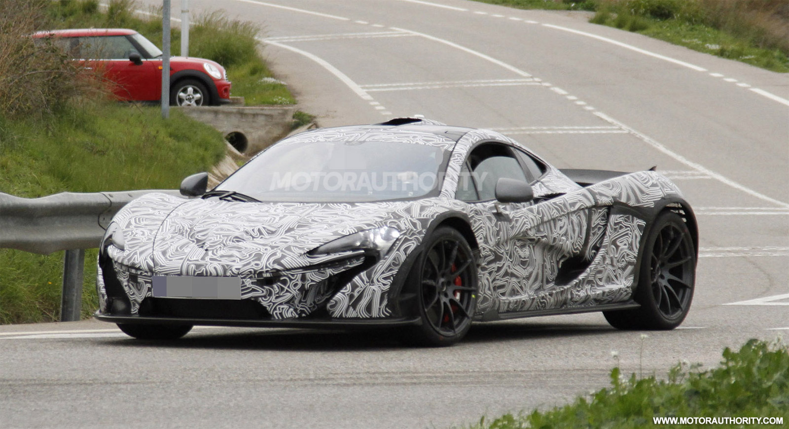 McLaren P1 Supercar Spy Video