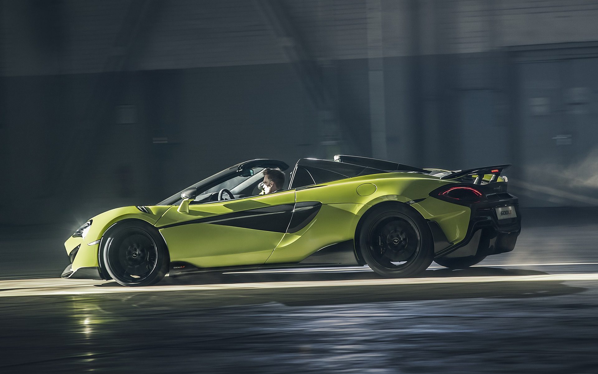 19 Mclaren 600lt Spider Blows Its Top