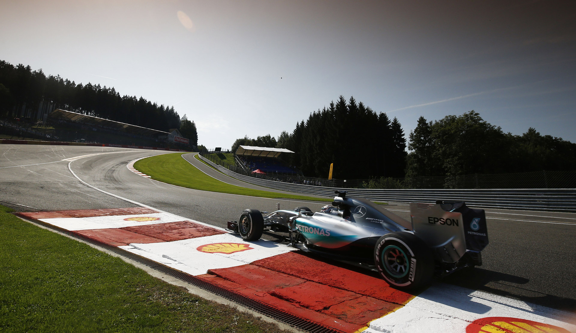 Mercedes AMG Locks Out Front Row For 2015 Formula One 