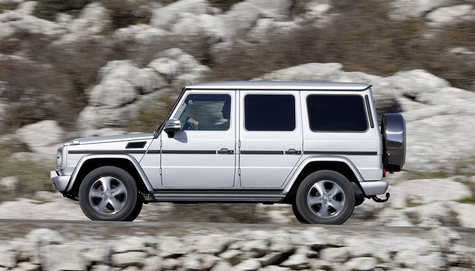 13 Mercedes Benz G Class Review Ratings Specs Prices And Photos The Car Connection