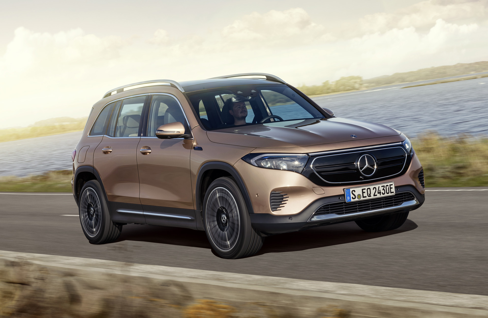 Preview: Mercedes-Benz EQB electric crossover coming in 2022