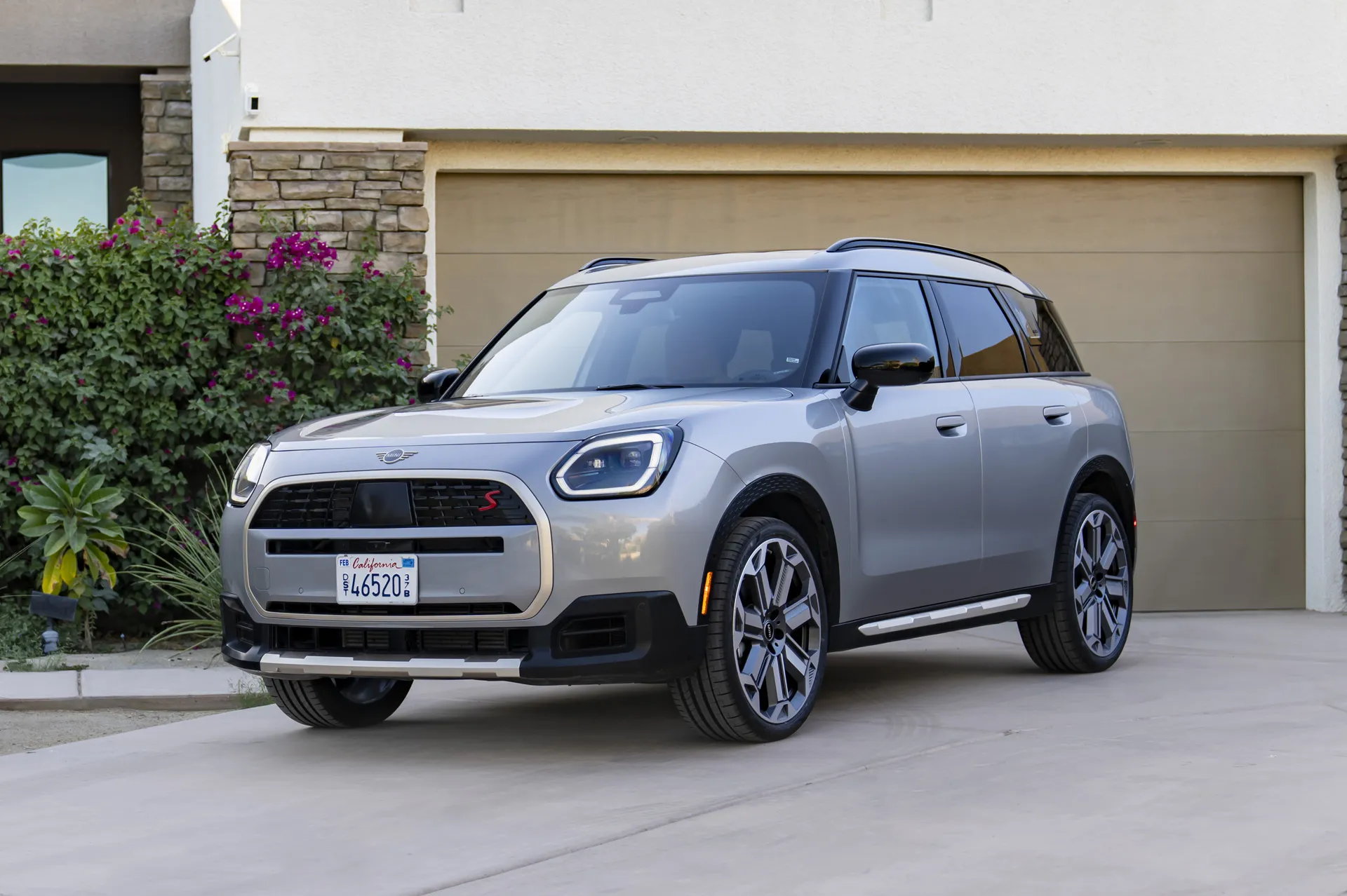 2025 Mini Countryman priced from $39,895, offers gas or electric power Auto Recent