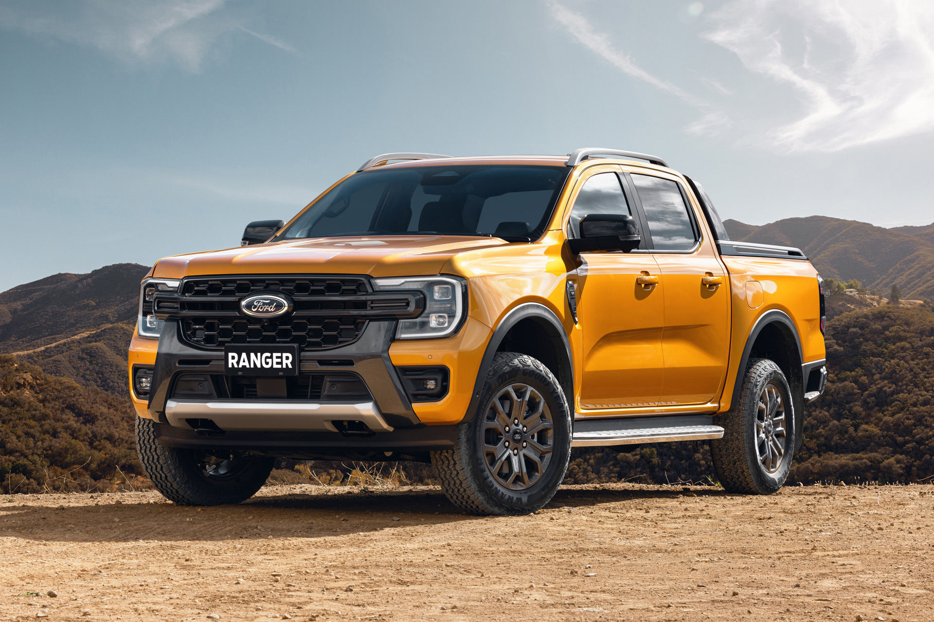Redesigned Ford Ranger debuts with tougher look, bigger footprint