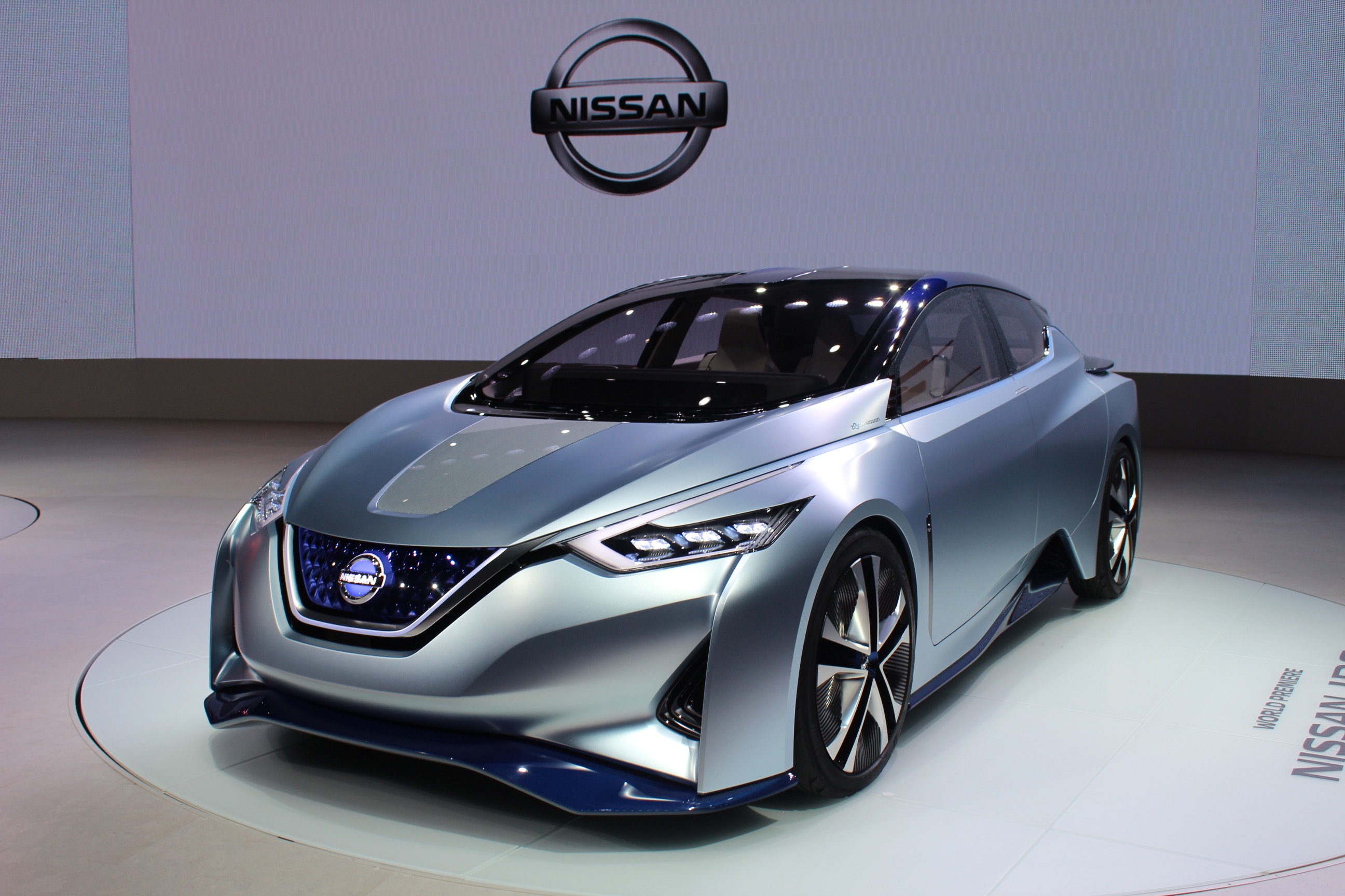 Nissan shows tiny electric concept vehicle