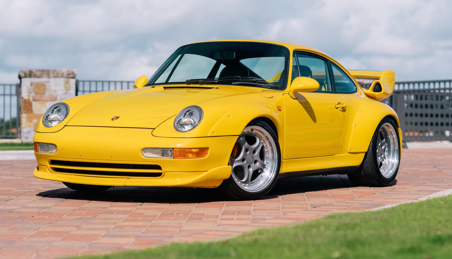 A 1996 Porsche 911 GT2 to be auctioned in MontereyA 1996 Porsche 911 GT2 to be auctioned in Monterey