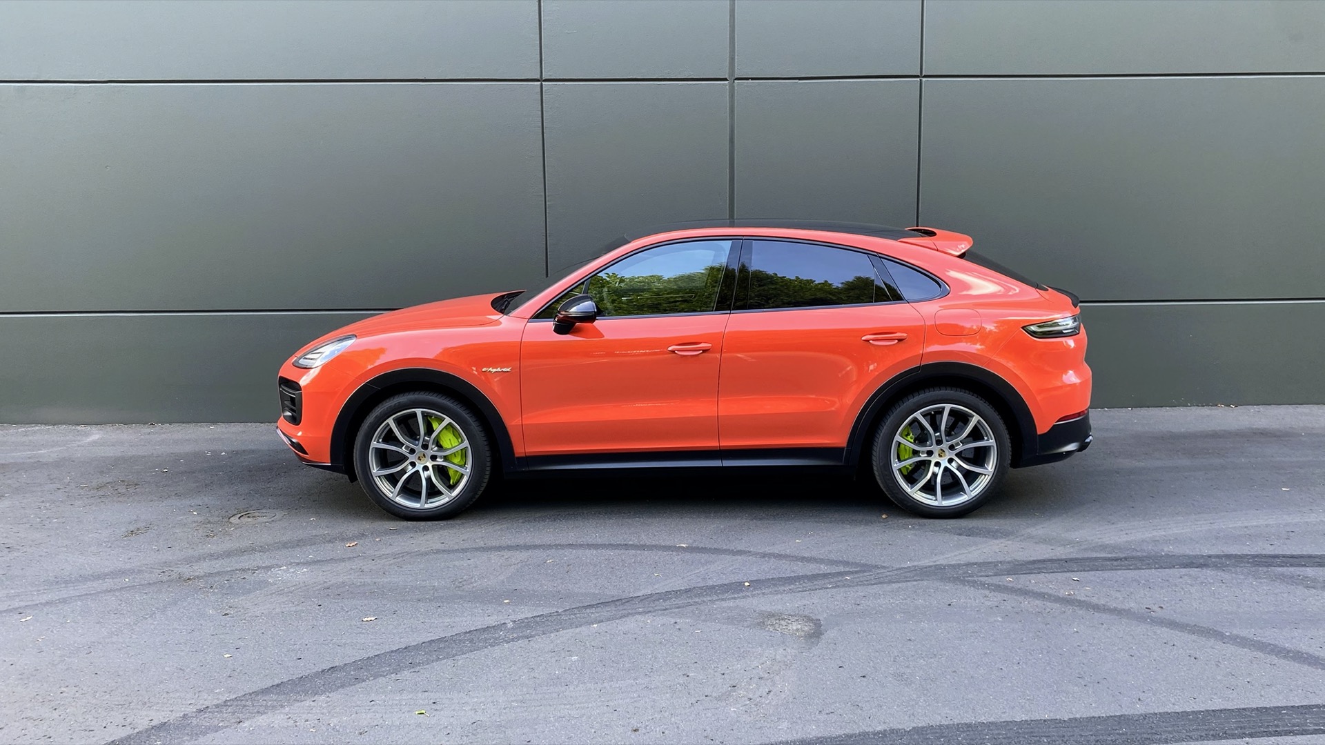 Porsche cayenne coupe hybrid