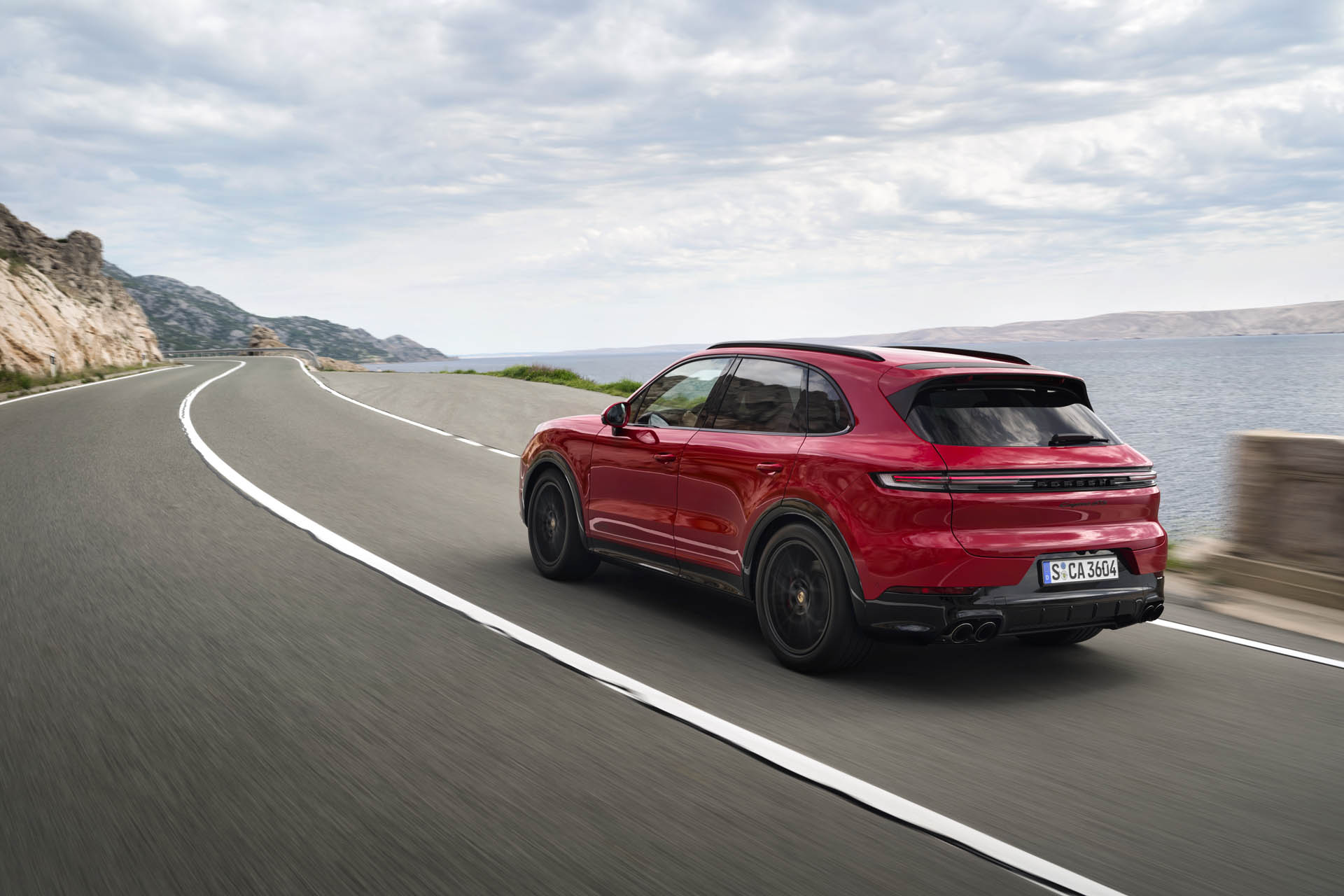 2025 Porsche Cayenne GTS