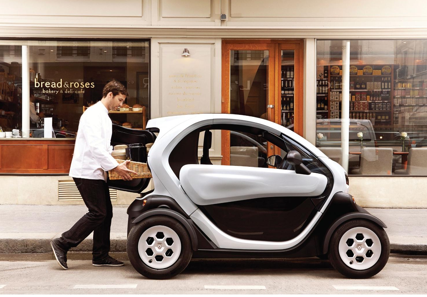 Renault Twizy Electric City Car Loses Seat, Gains Space