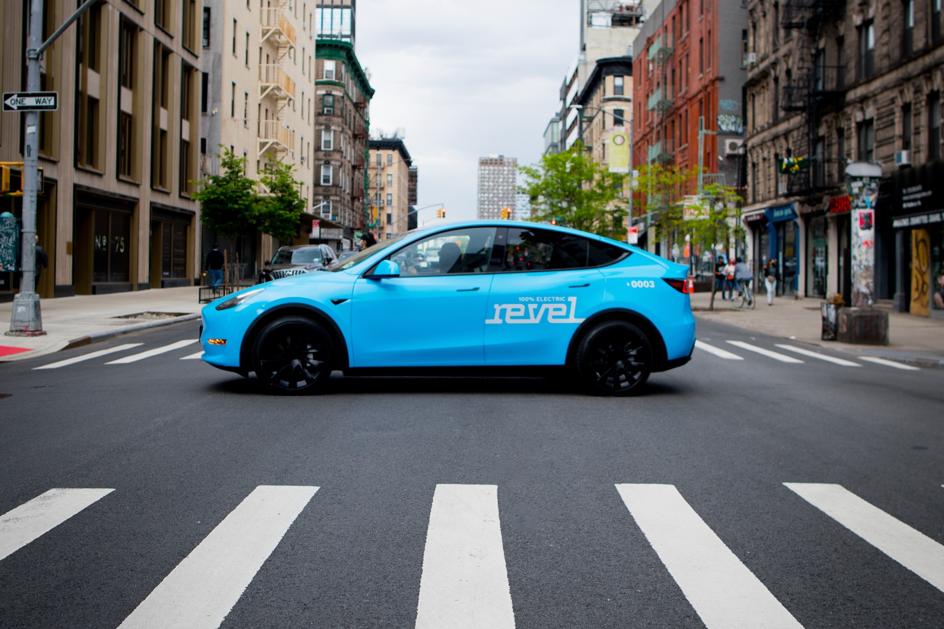 First 24/7 Manhattan EV fast-charging site vies for Uber drivers