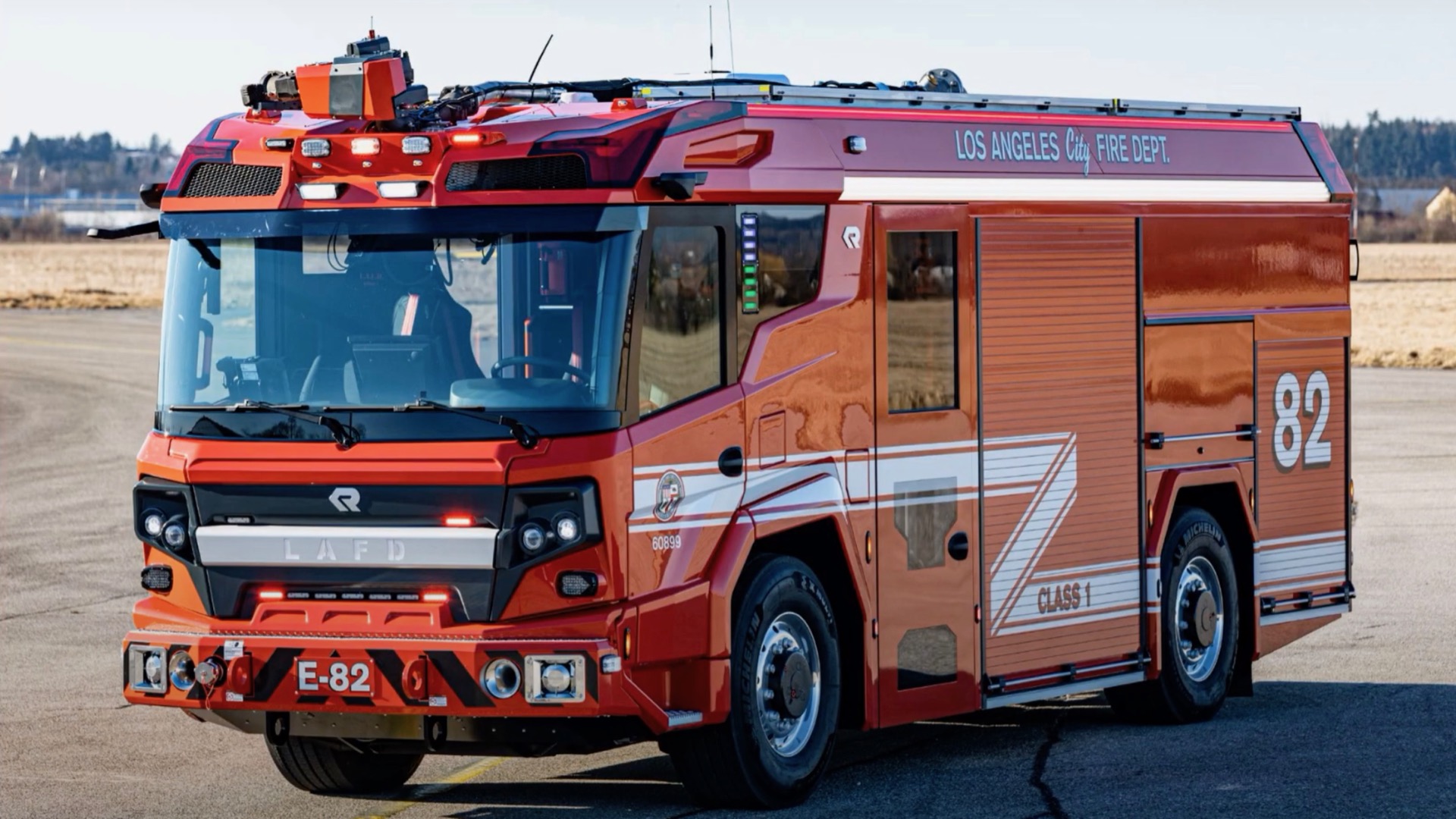 Rosenbauer RTX LAFD caminhão de bombeiros elétricos