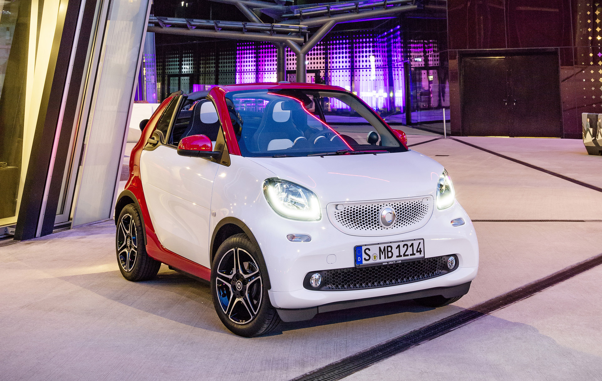 2017 Smart ForTwo Cabrio prices start at under $20,000