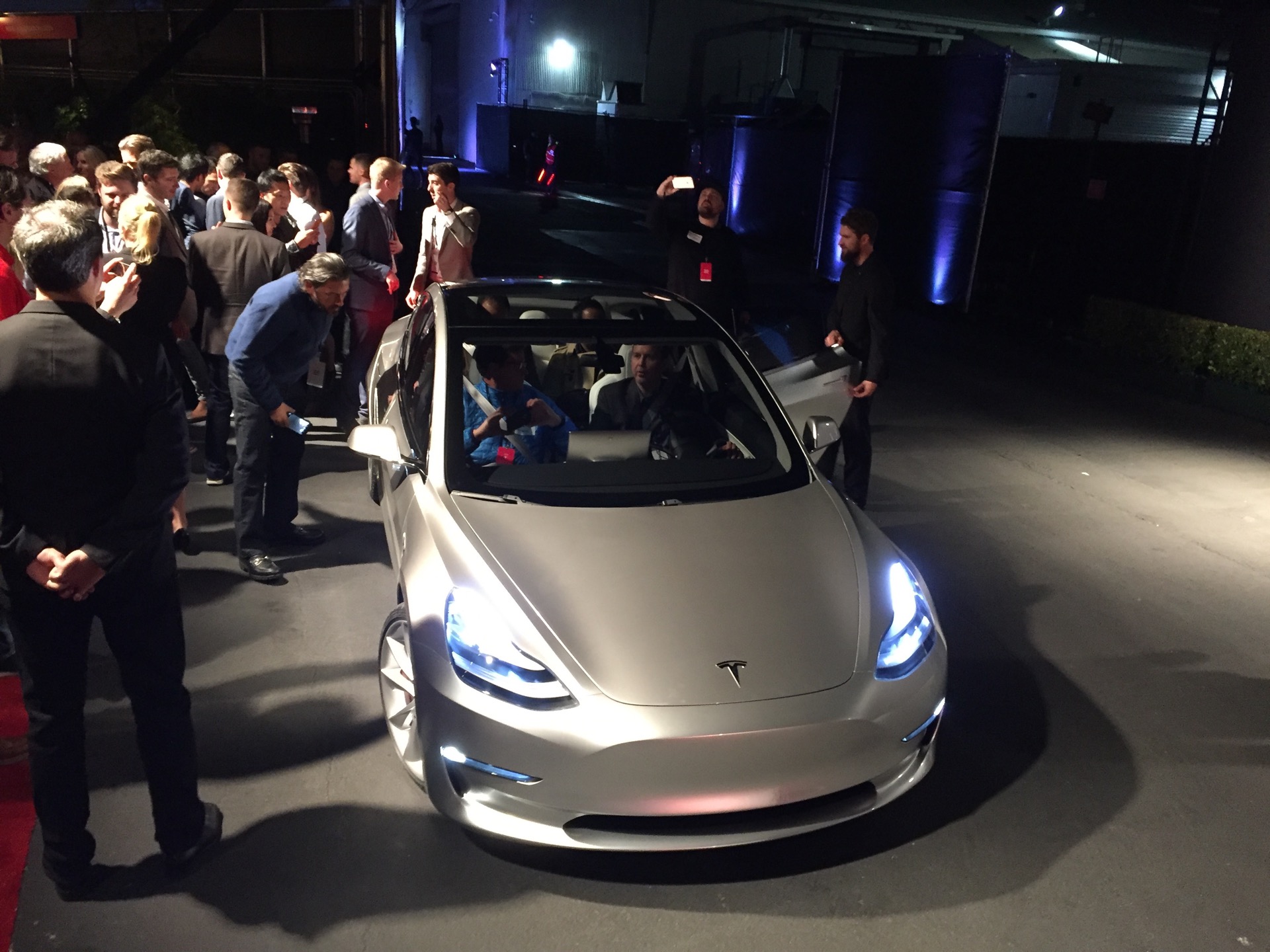 Overcoming Door Lock Gremlins in Tesla Model 3 Cars: Solutions and Advice