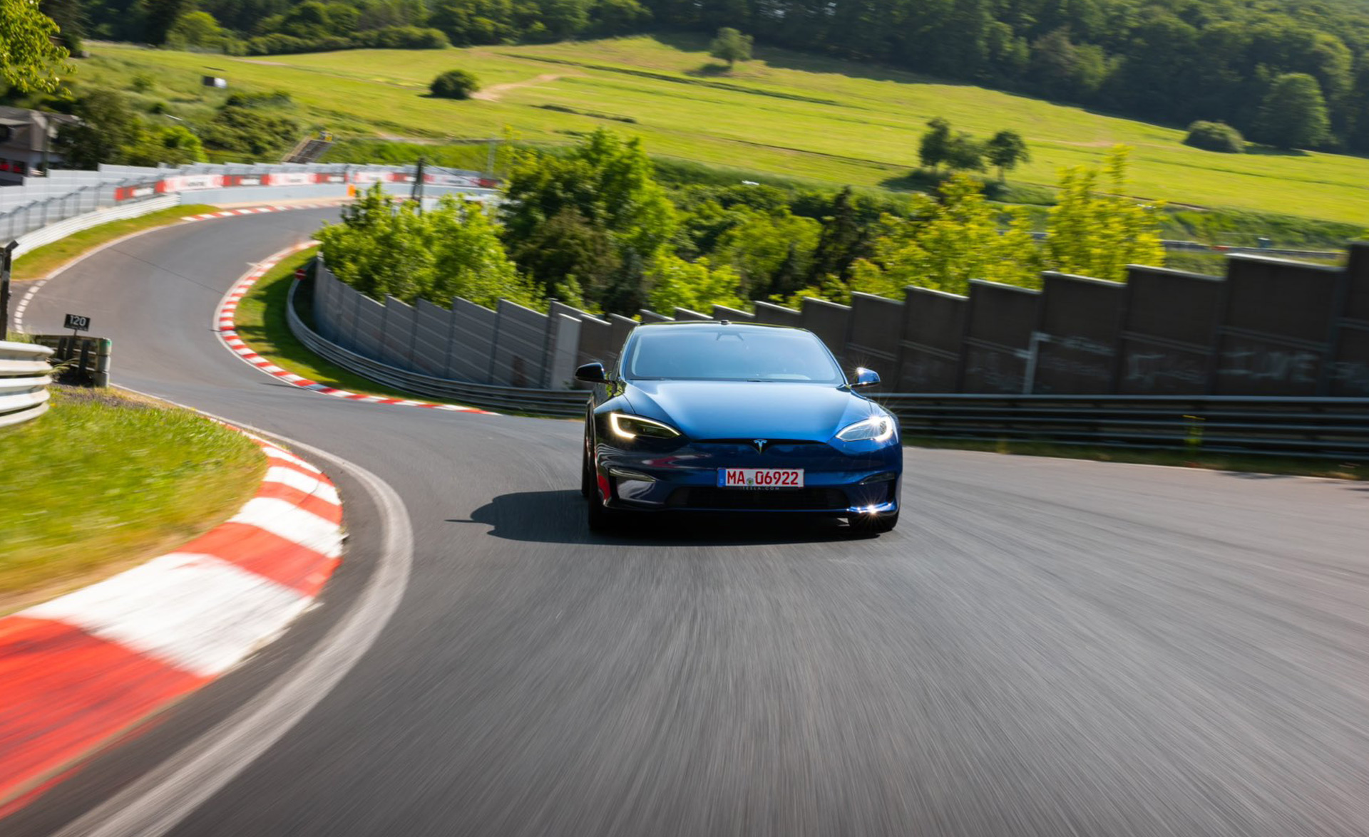 Tesla Model S Plaid reclaims EV ‘Ring record with Track Pack