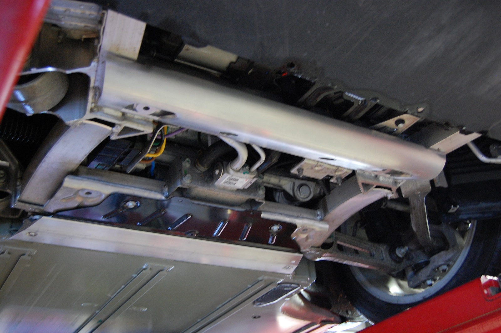 Life With Tesla Model S: Battery Safety Shield In Detail (Photos)