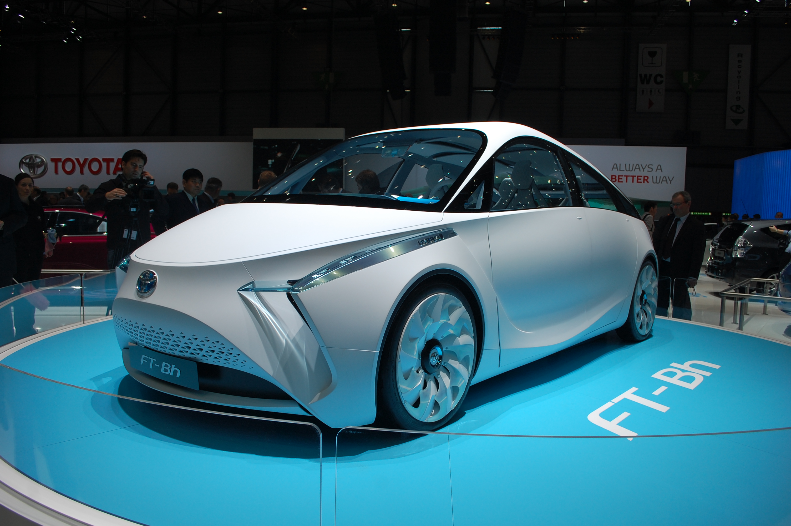 тойота concept car гибрид