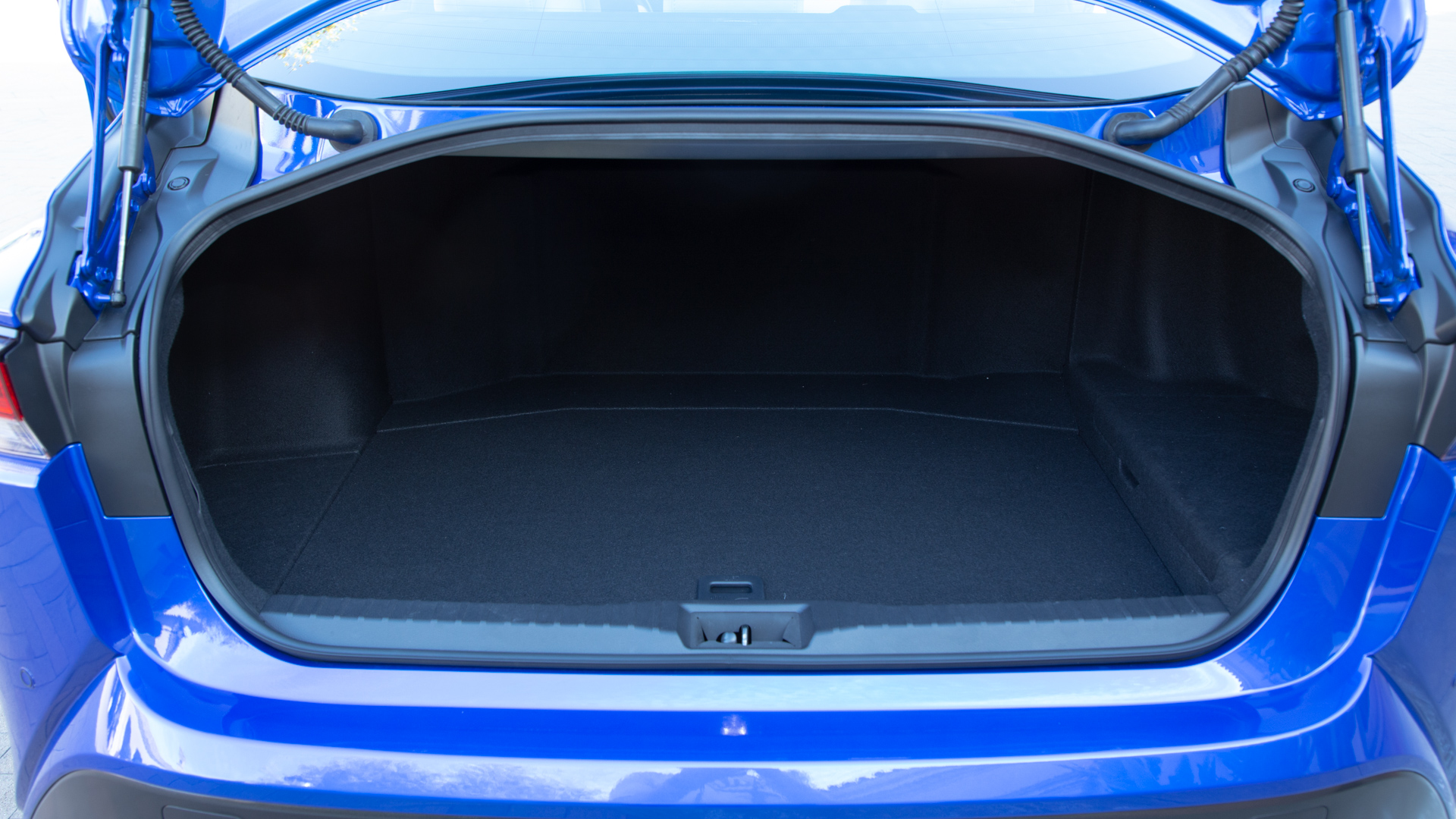 First drive review: 2021 Toyota Mirai goes faster and farther, but is ...