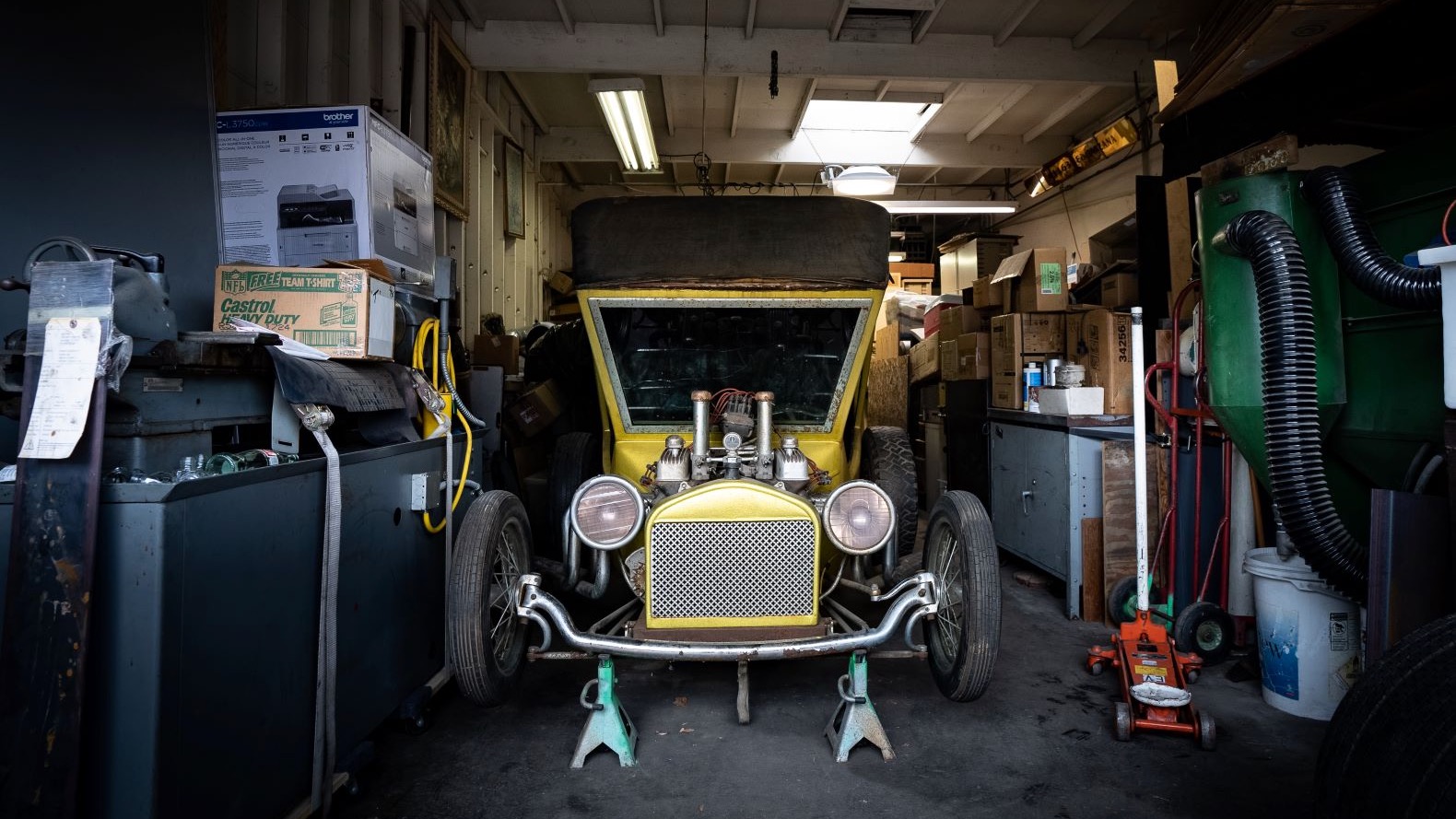 Uncertain-T hot rod icon surfaces, hitting show circuit