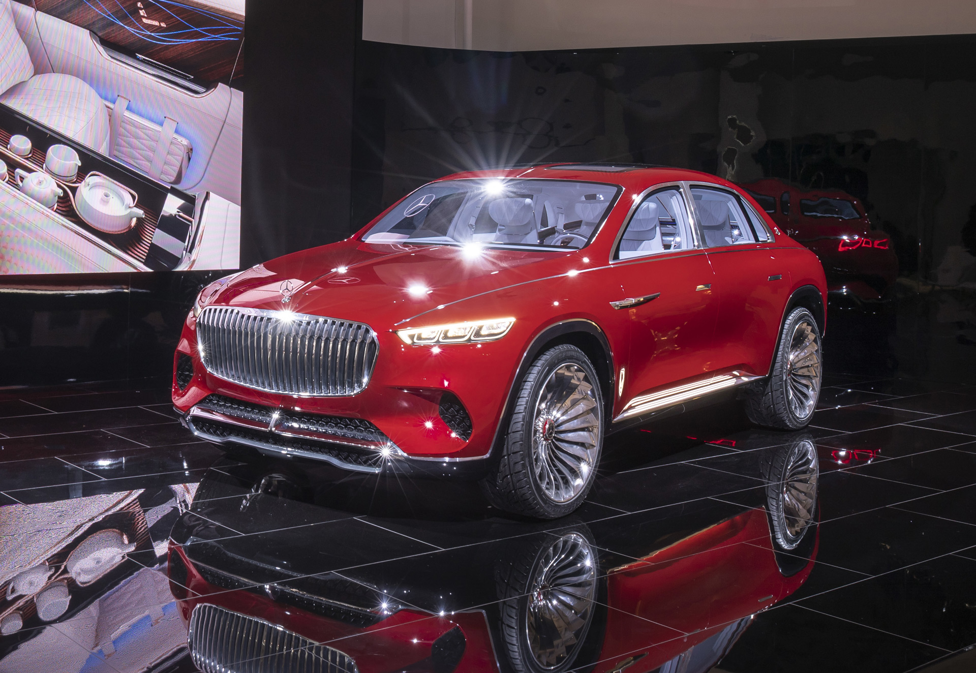 Sedan meets SUV with Mercedes-Maybach Ultimate Luxury concept
