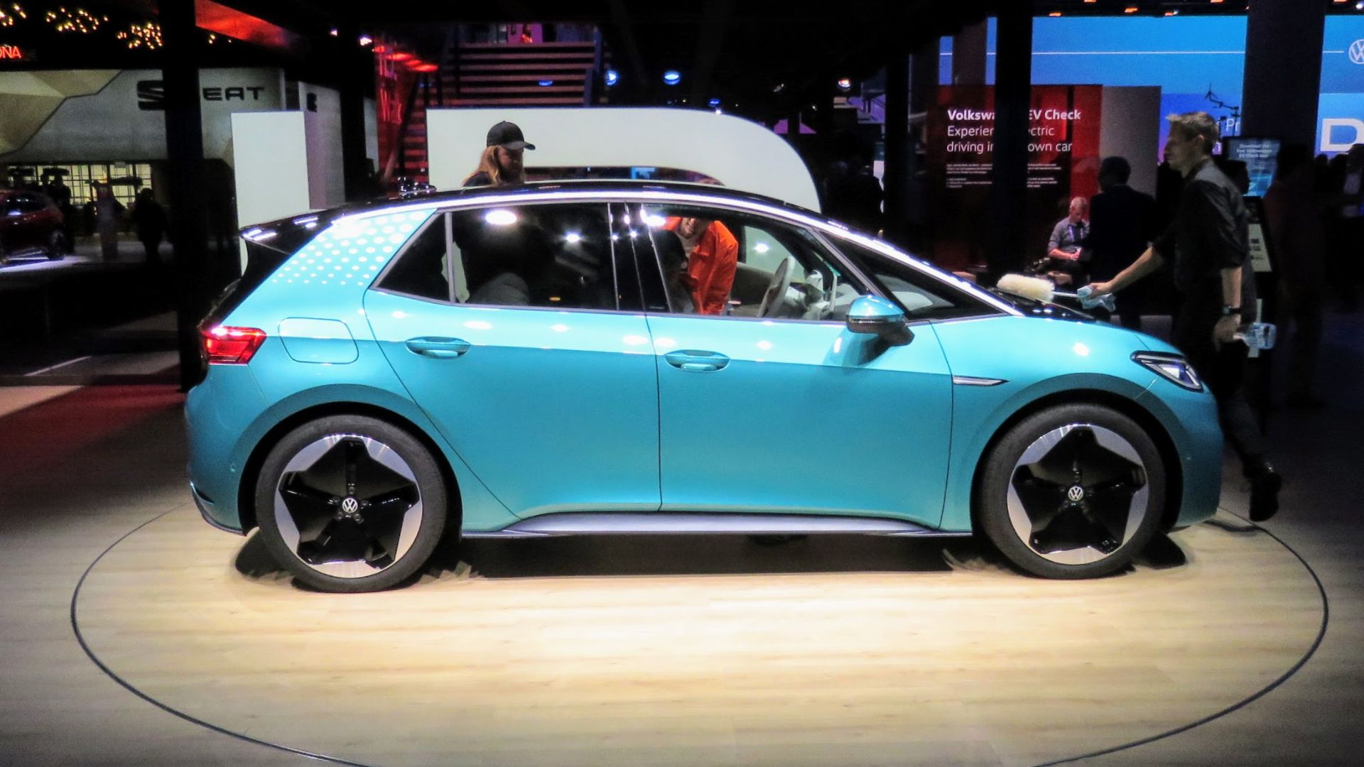 VW ID 3 electric car bows at Frankfurt, heads for European deliveries ...