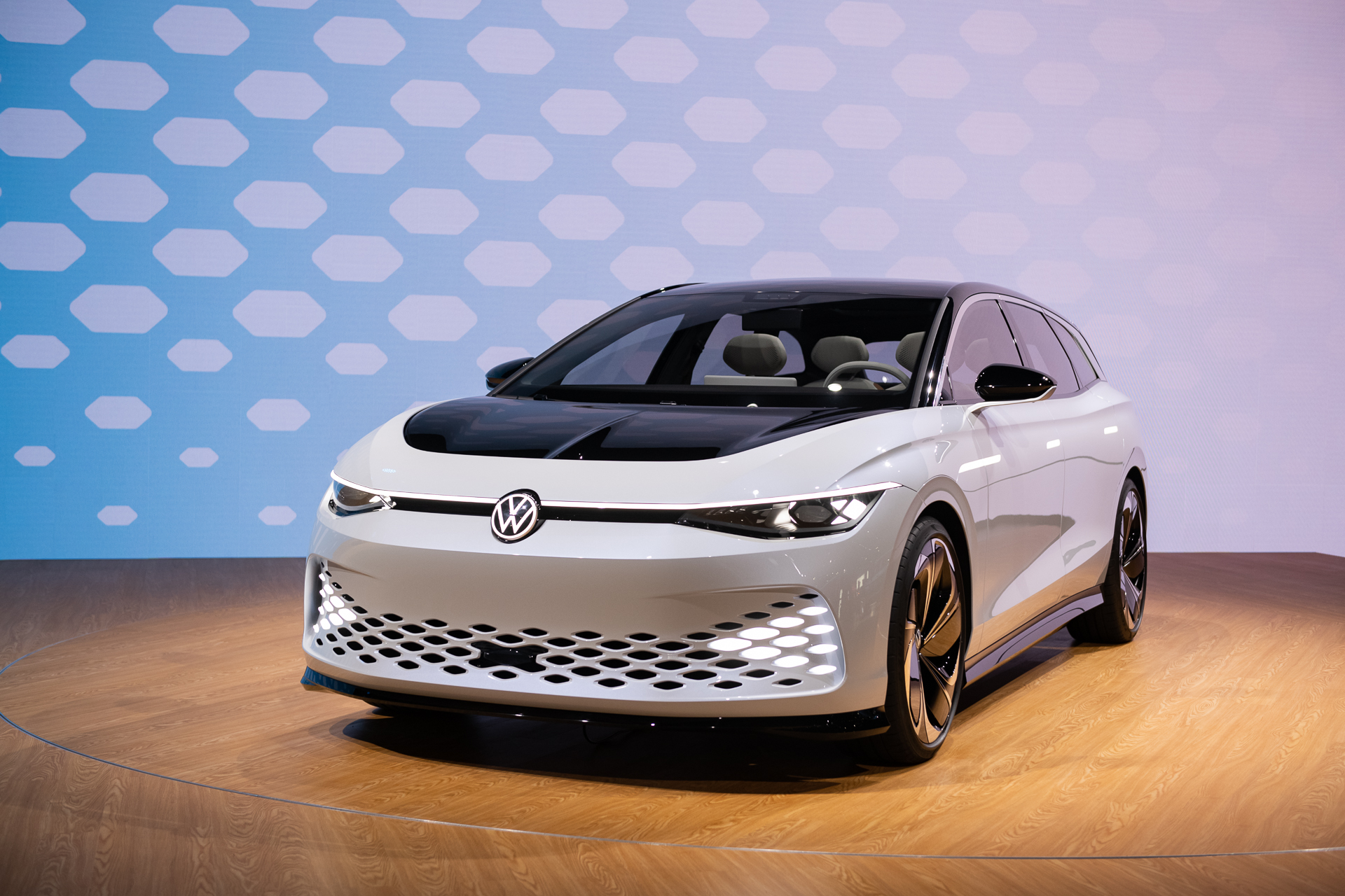 VW ID Space Vizzion concept previews potential 300mile electric wagon