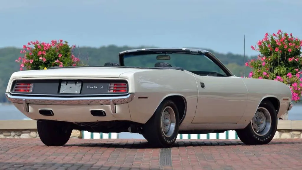 1970 Plymouth 'Cuda convertible pilot car (photo via Mecum Auctions)