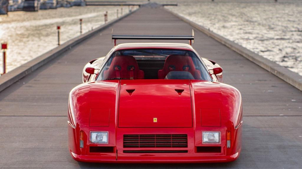 1987 Ferrari 288 GTO Evoluzione (foto vía RM Sotheby's)