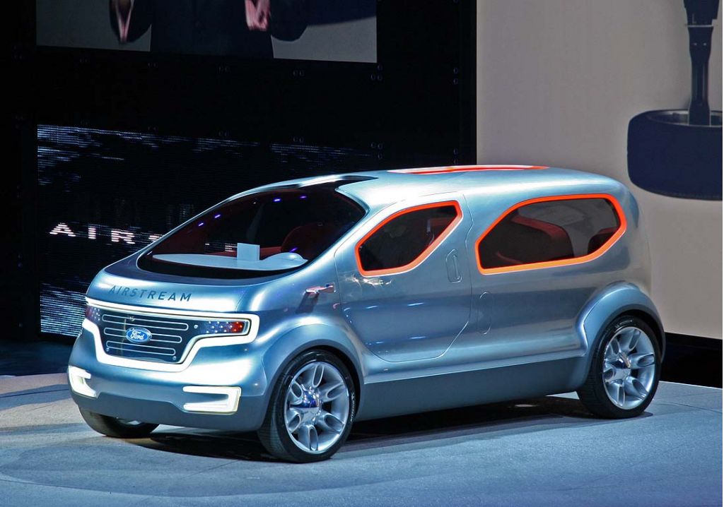 2007 Ford Airstream Concept lead image