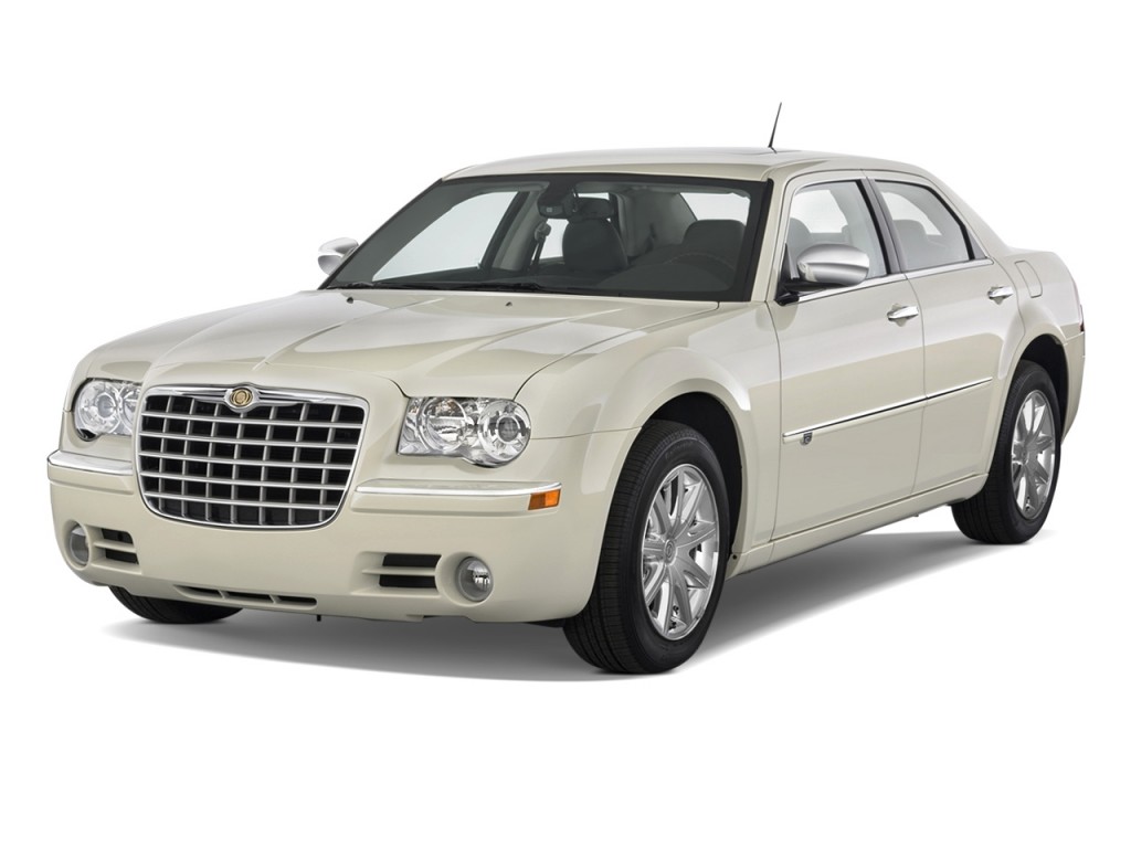 2008 chrysler 300 series 4 door sedan 300c awd angular front exterior view_100287995_l