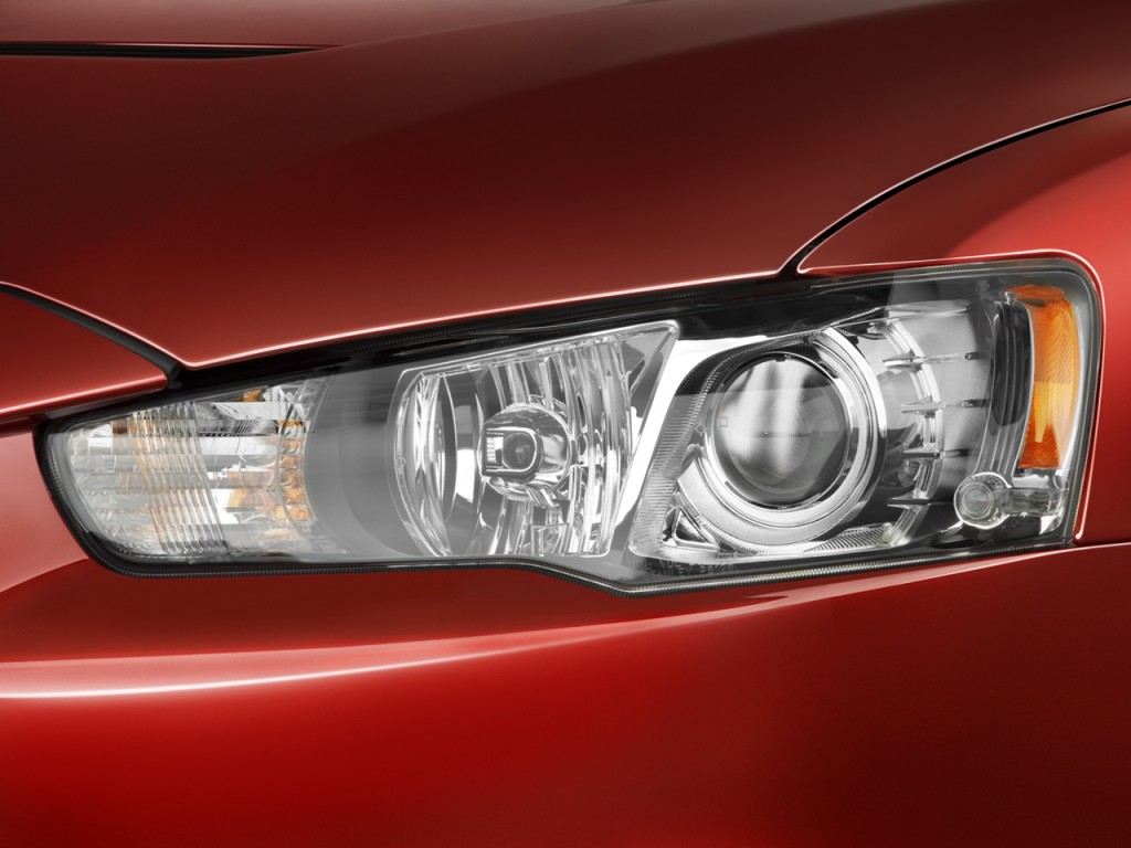 Image: 2008 Mitsubishi Lancer 4-door Sedan Man Evolution GSR Headlight ...