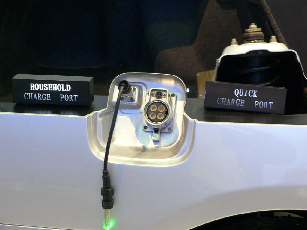 2009 Detroit Show: BYD Coming to America?  lead image